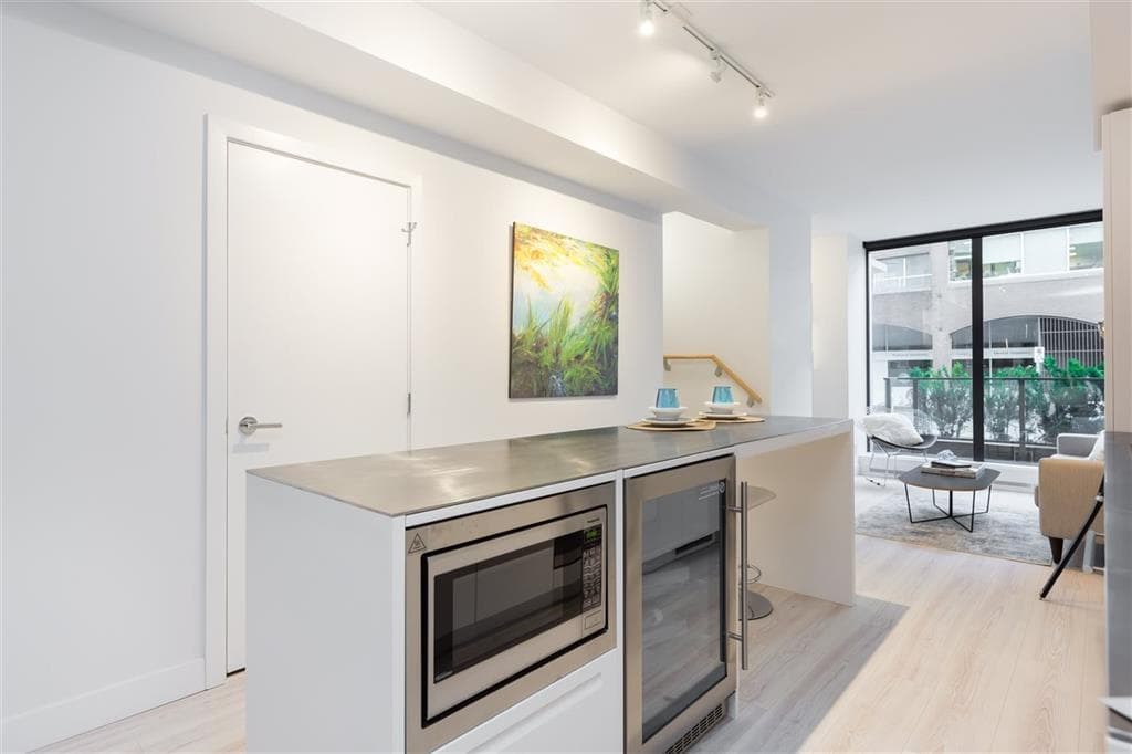 1135 Hornby Street, Vancouver, V6Z 1W1 — photo 2