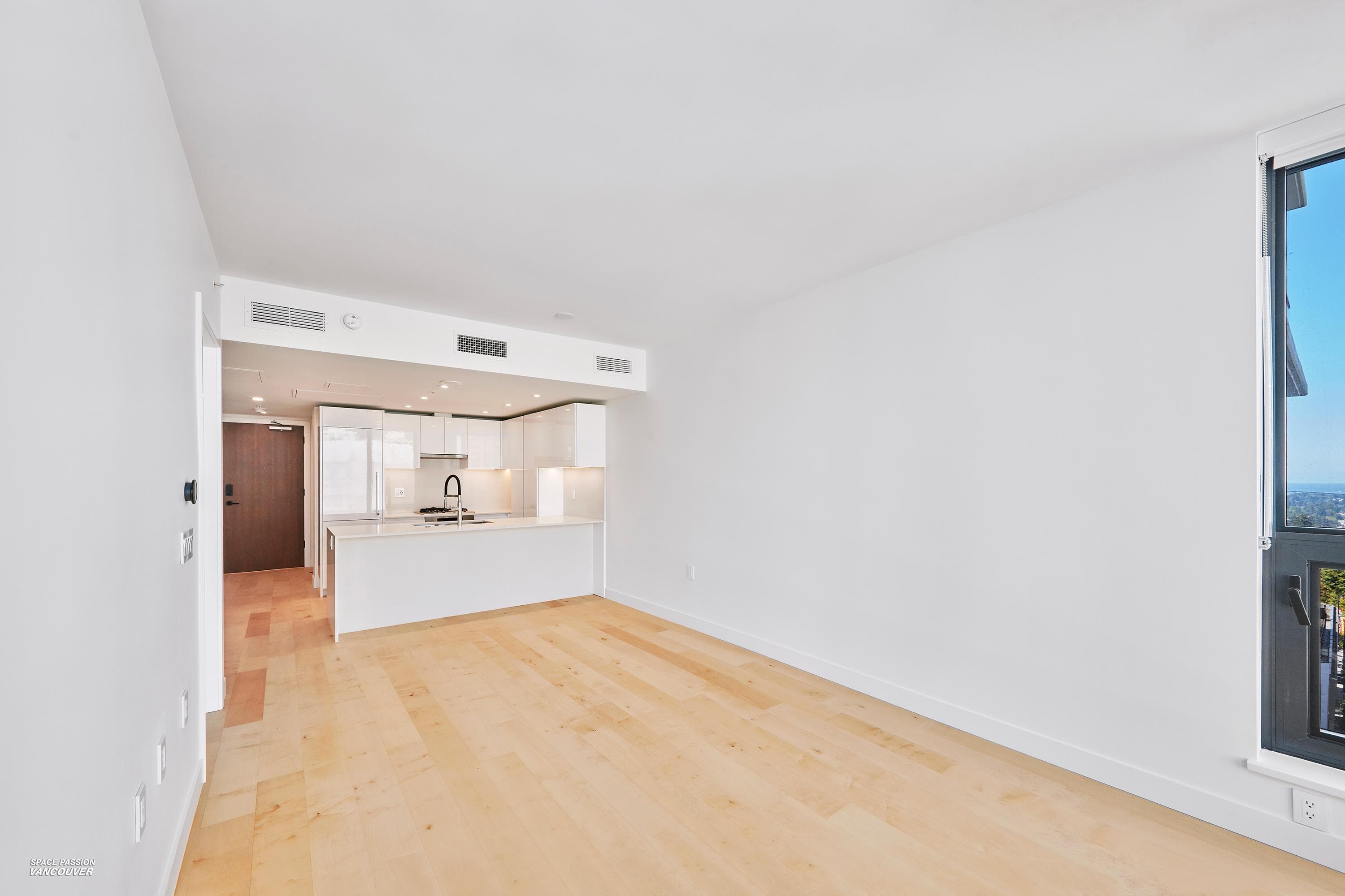807 - 135 E 13th Street, Vancouver, V7L 0J8 — photo 5