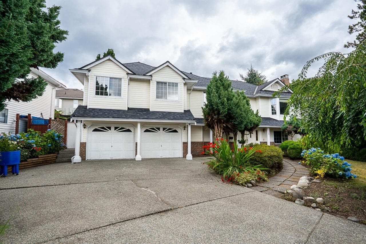 3315 El Casa Court, Coquitlam, V3E 2P9 — photo 1