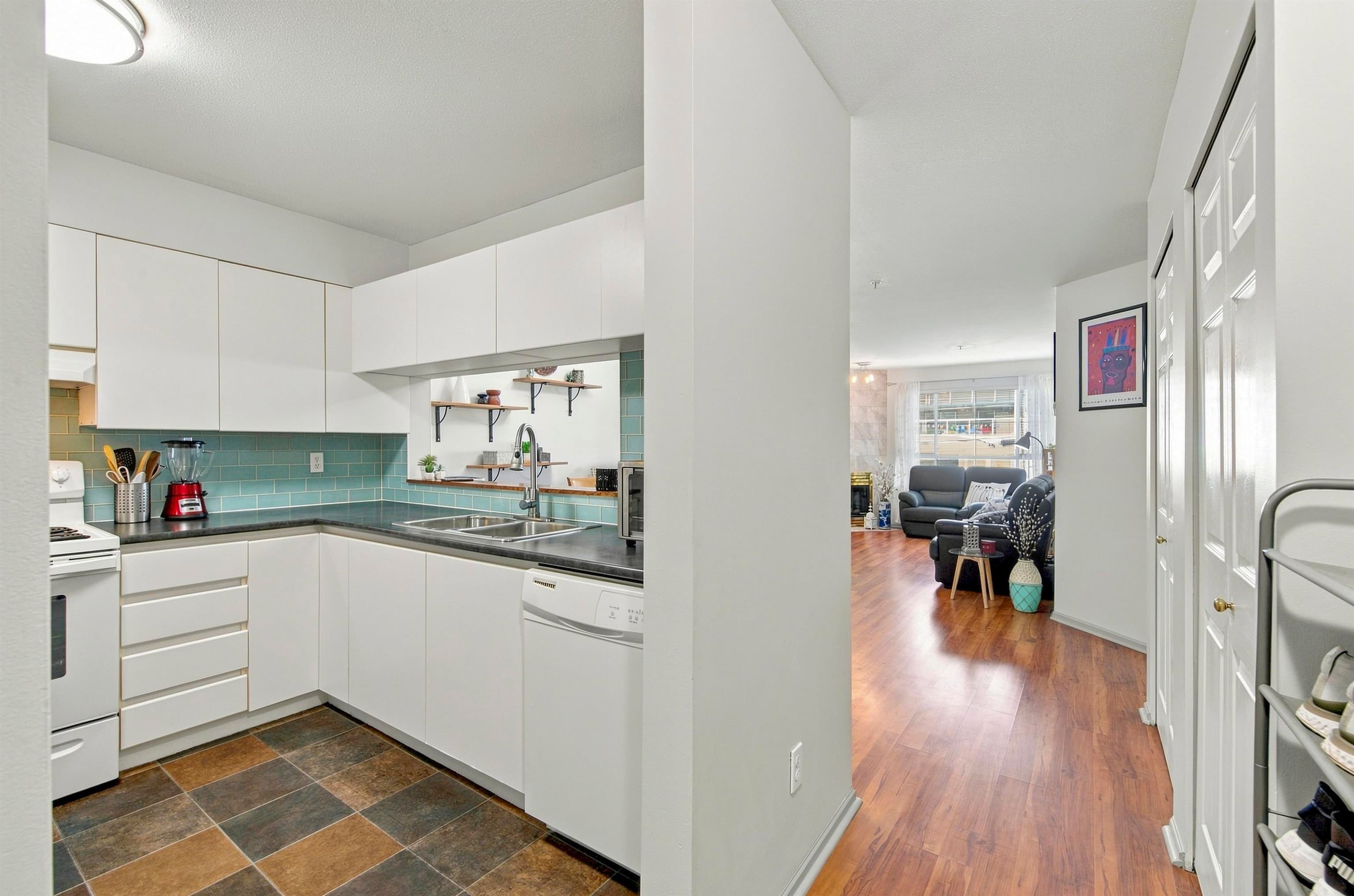 410 - 525 Agnes Street, New Westminster, V3L 1G2 — photo 3