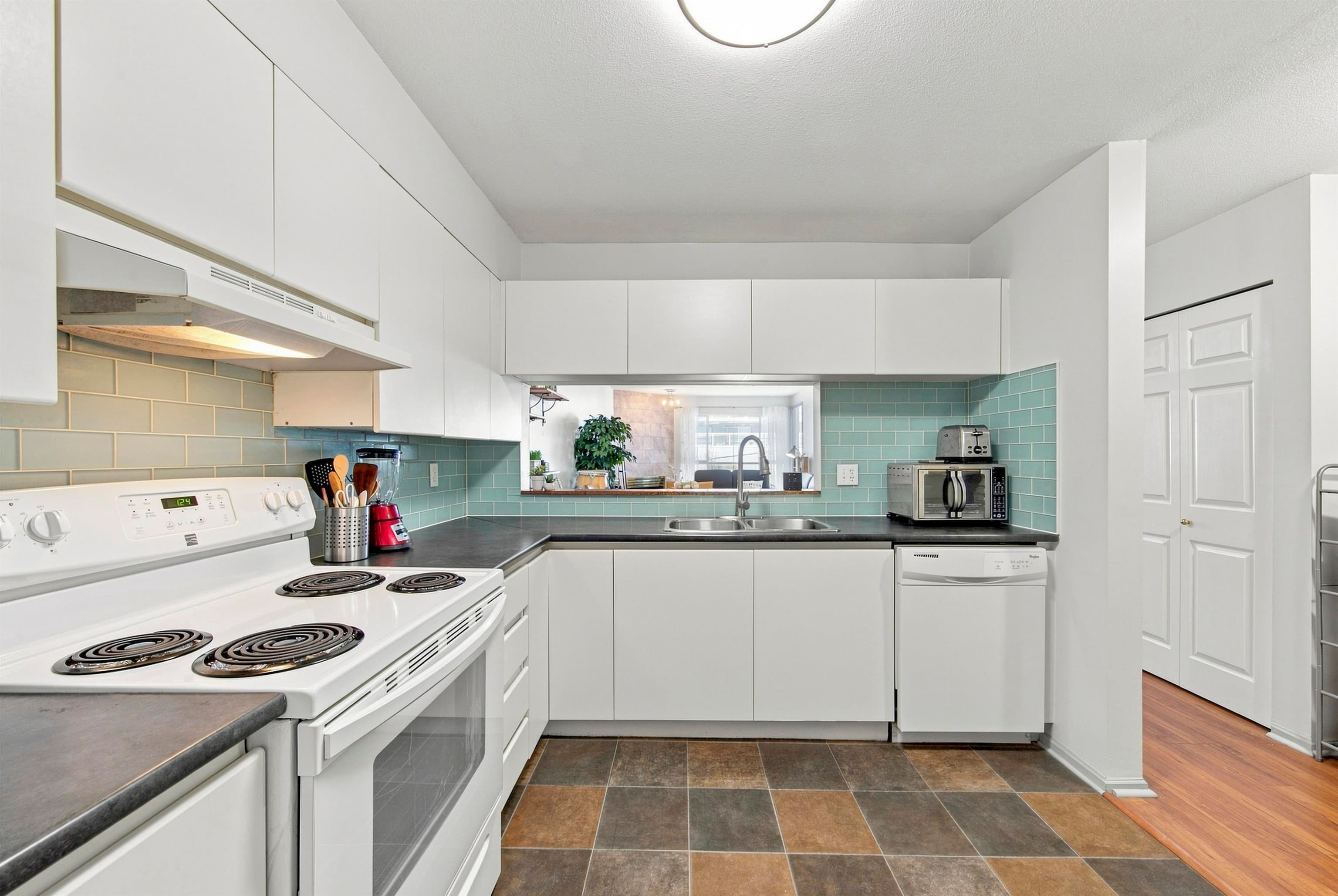 410 - 525 Agnes Street, New Westminster, V3L 1G2 — photo 5