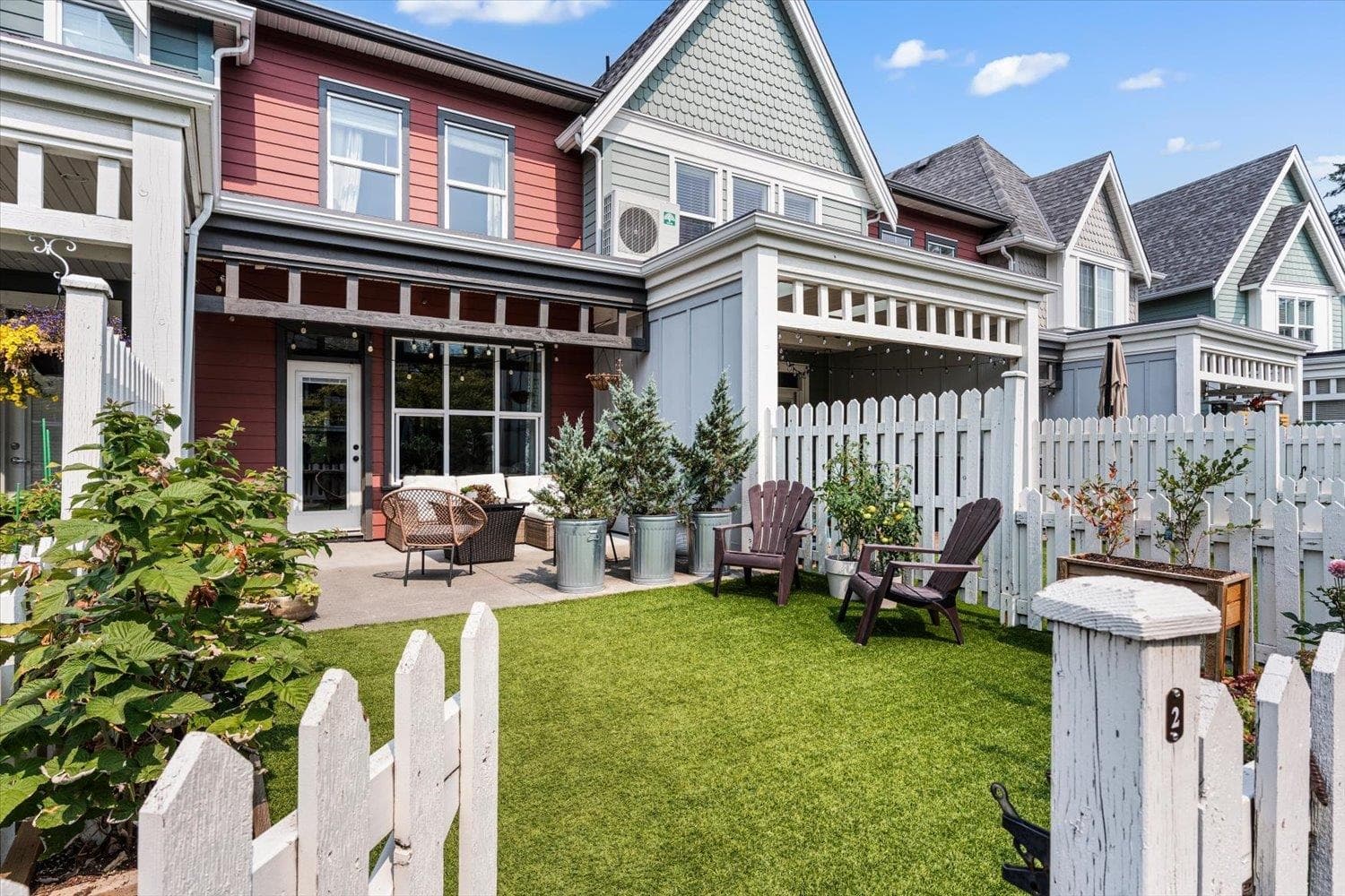 2 - 45526 Tamihi Way, Chilliwack, V2R 0Y2 — photo 1