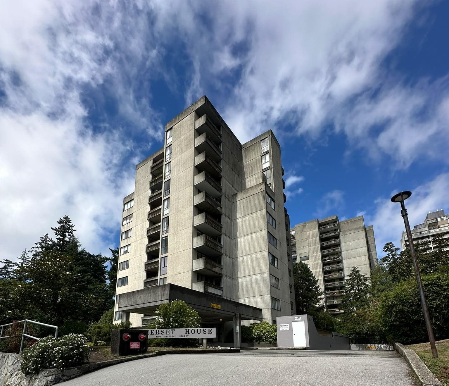 502 - 4105 Imperial Street, Burnaby, V5J 1A6 — photo 1