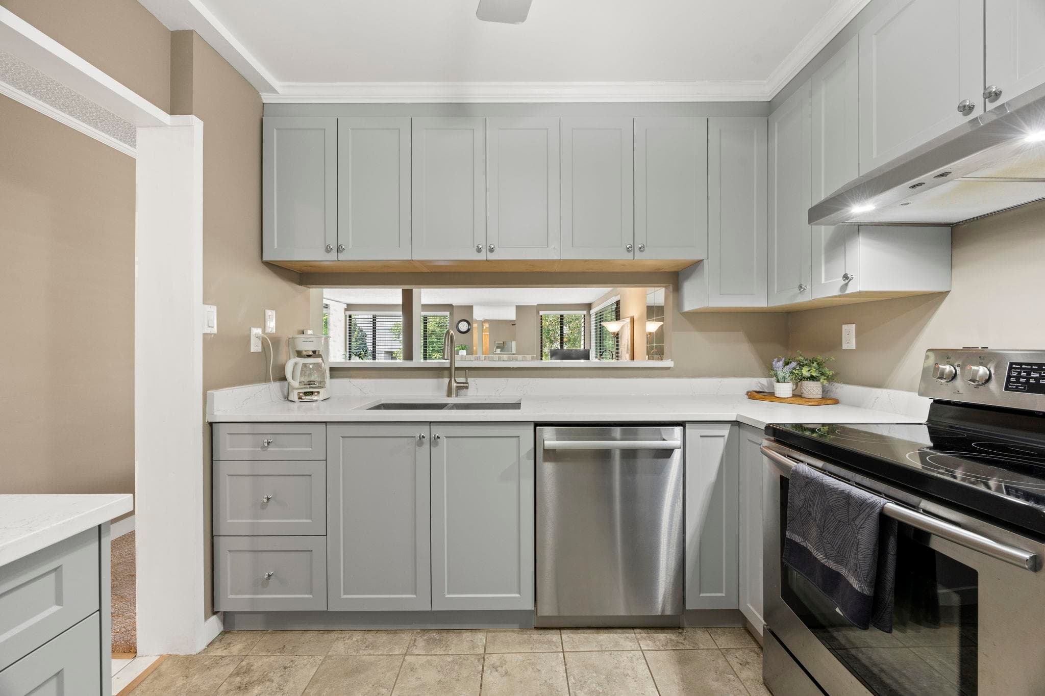 212 - 15313 19 Avenue, Surrey, V4A 1X6 — photo 4