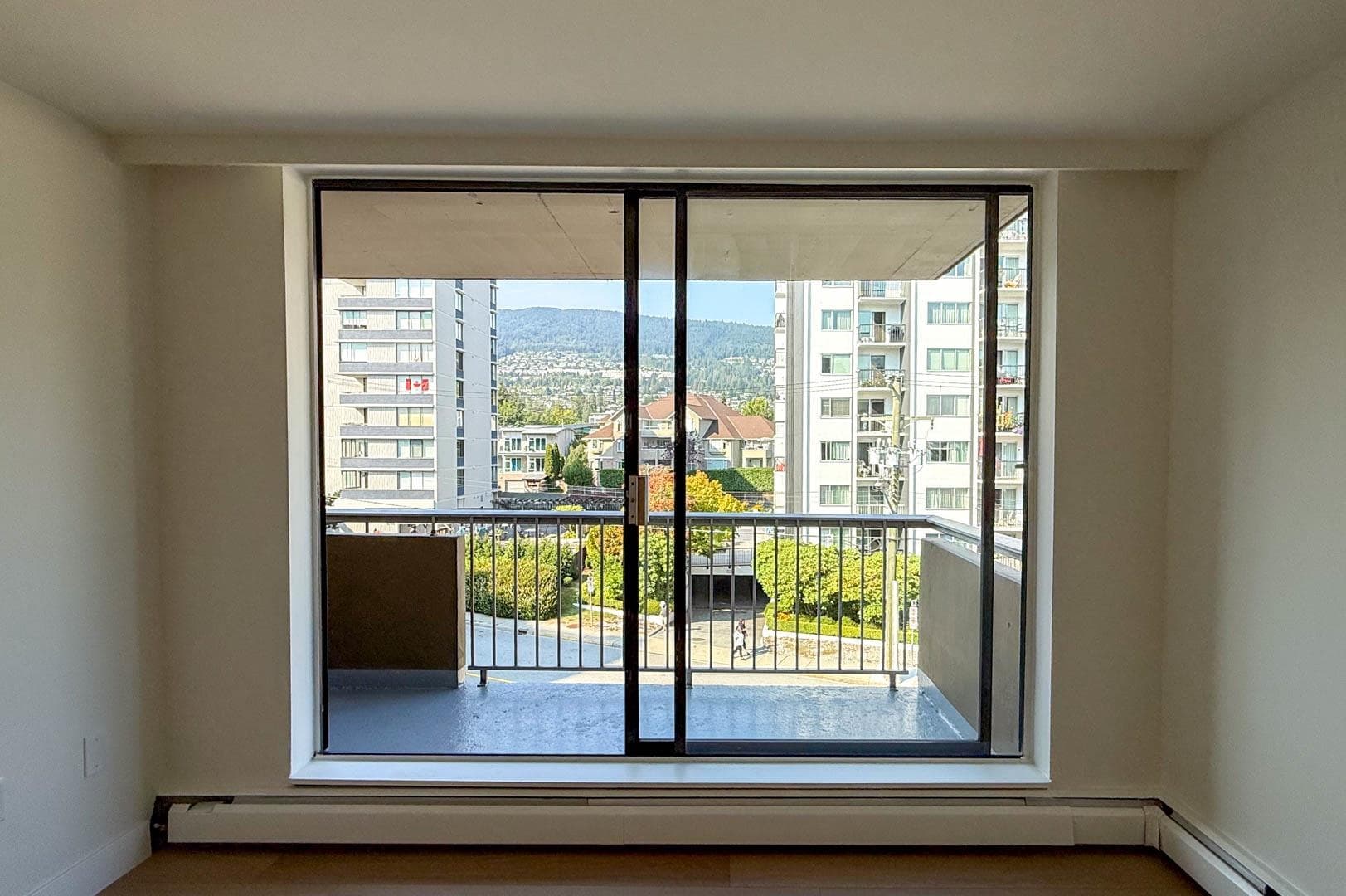 403 - 2150 Bellevue, West Vancouver, V7V 1C4 — photo 5