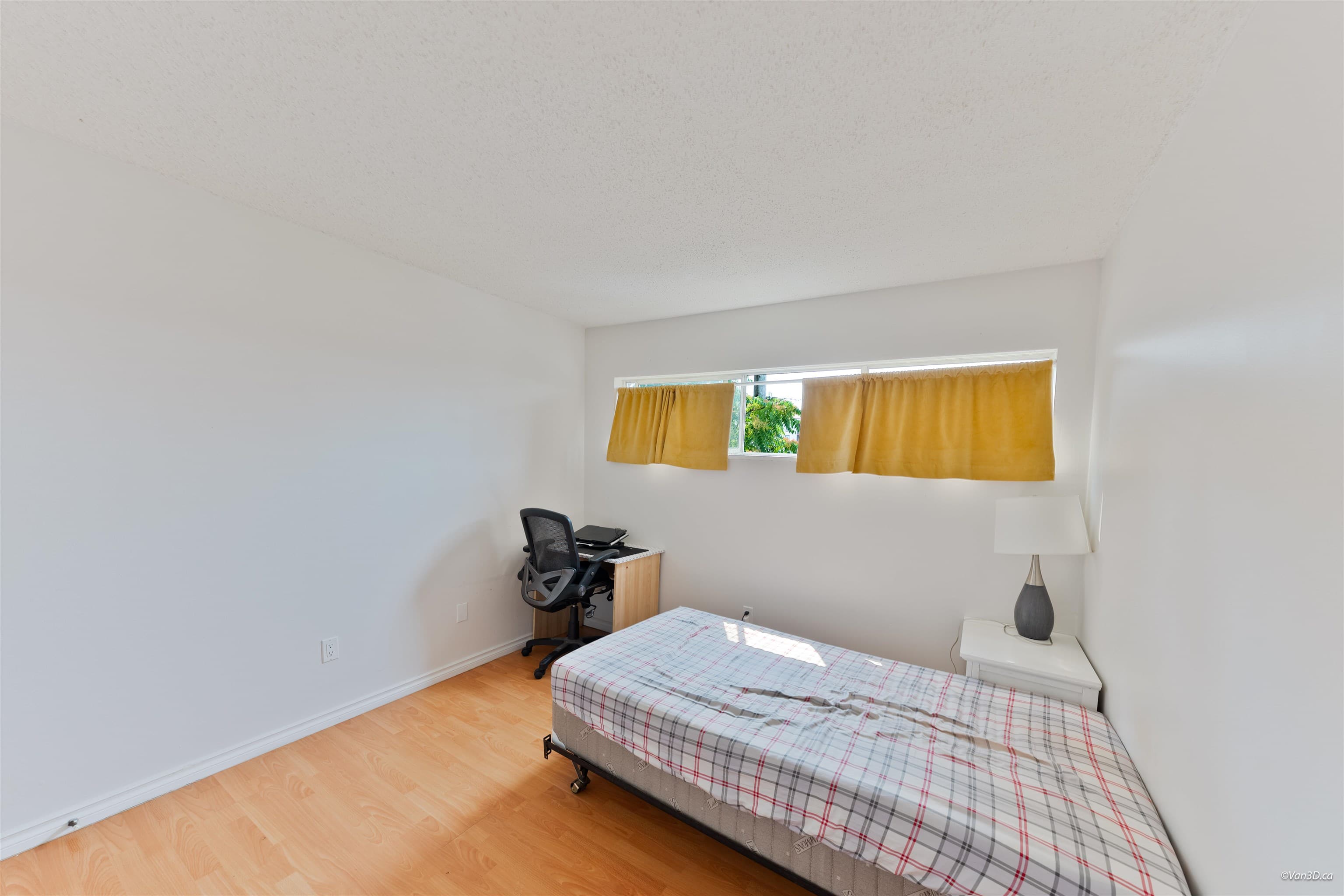 210 - 230 Mowat Street, New Westminster, V3M 4B2 — photo 3