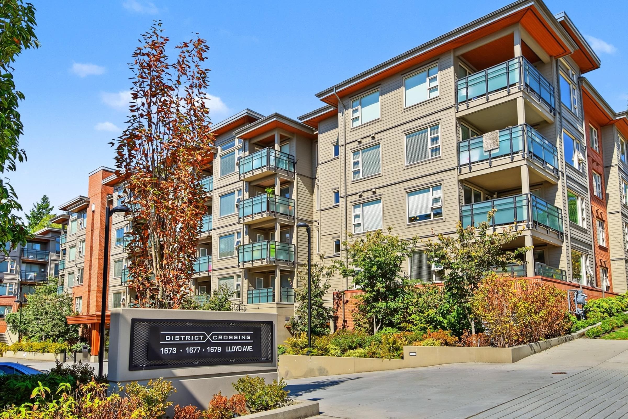 210 - 1677 Lloyd Avenue, North Vancouver, V7P 0B1 — photo 1
