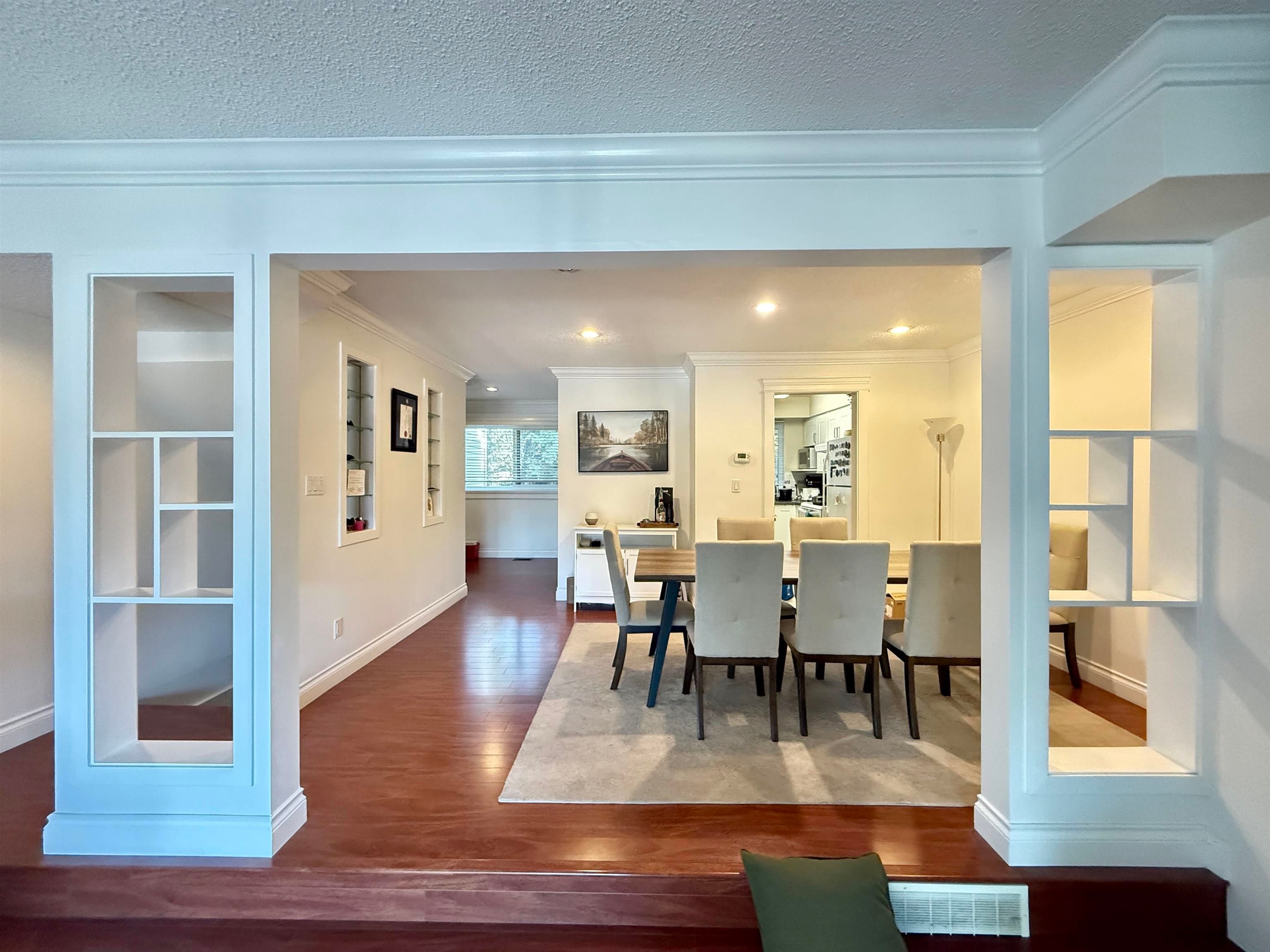 6722 Kneale Place, Burnaby, V5B 2Z2 — photo 3
