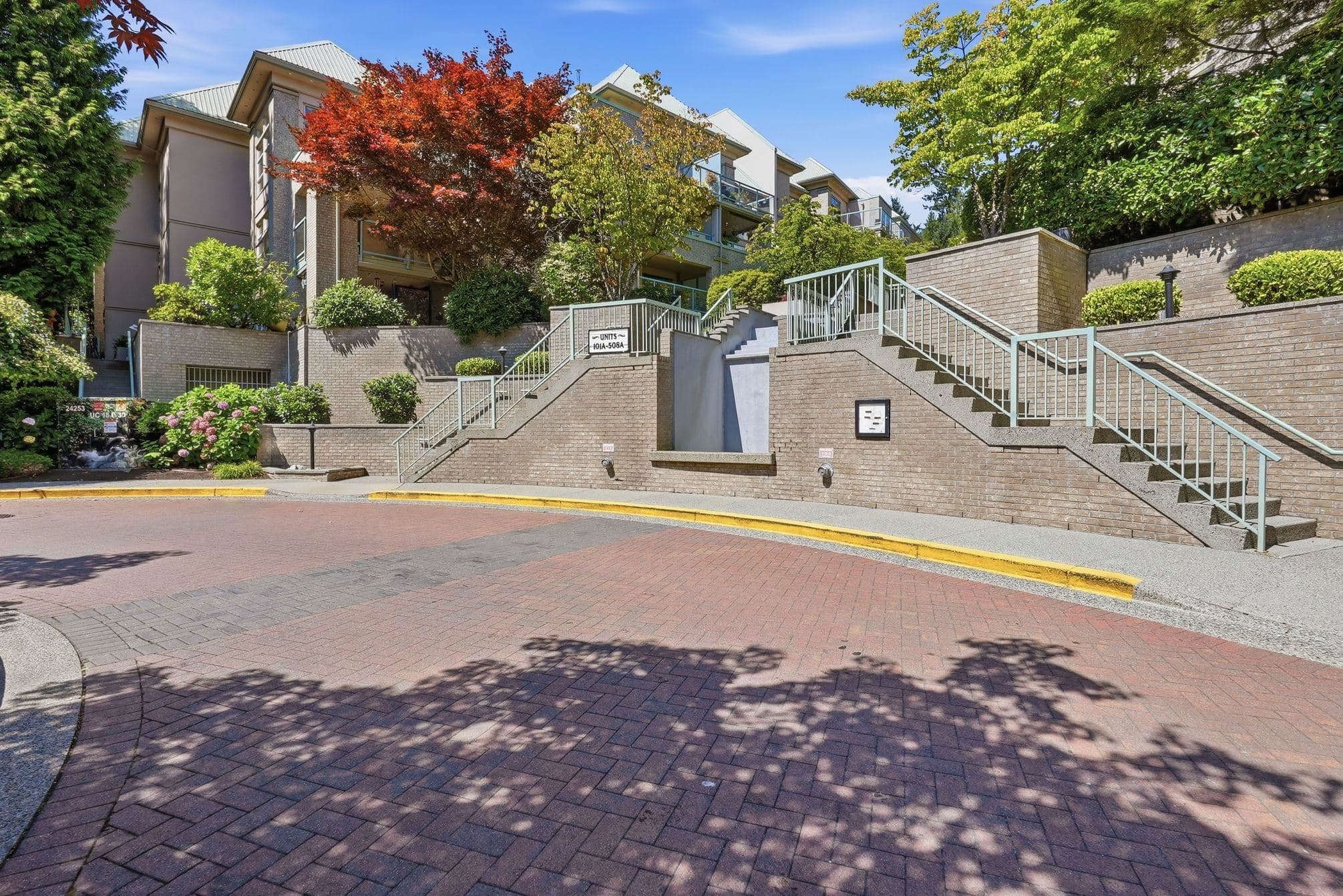 409A - 301 Maude Road, Port Moody, V3H 5B1 — photo 3
