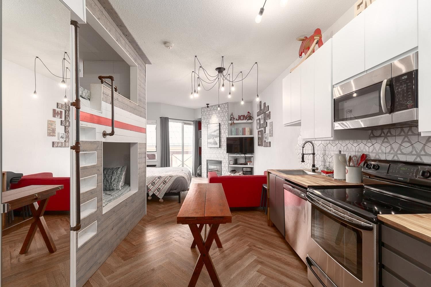 318 - 4368 Main Street, Whistler, V8E 1B6 — photo 3