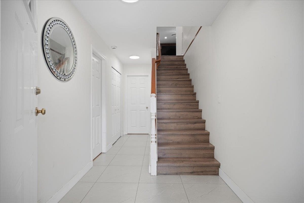 31015 Upper Maclure Road, Abbotsford, V2T 5J5 — photo 5
