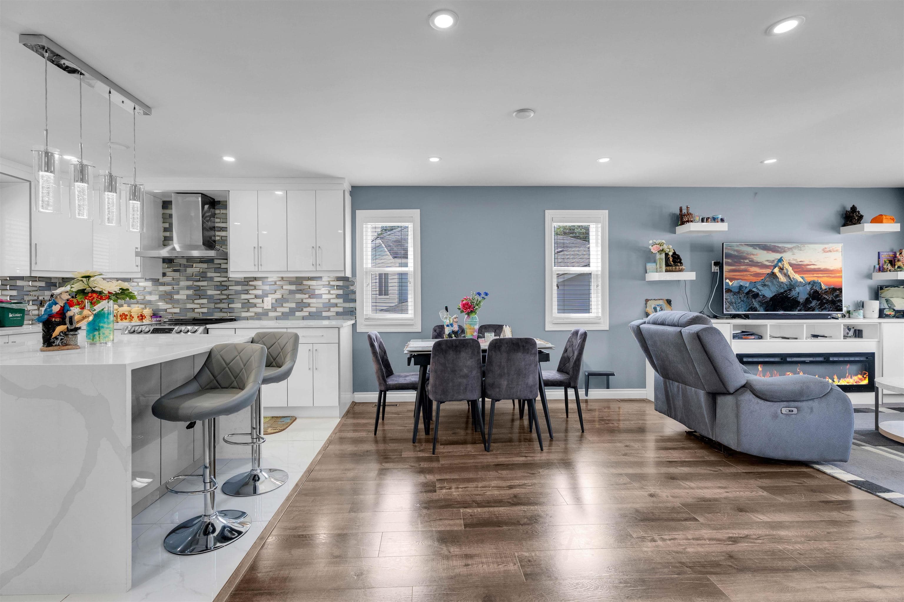 7869 143a Street, Surrey, V3W 9W5 — photo 2