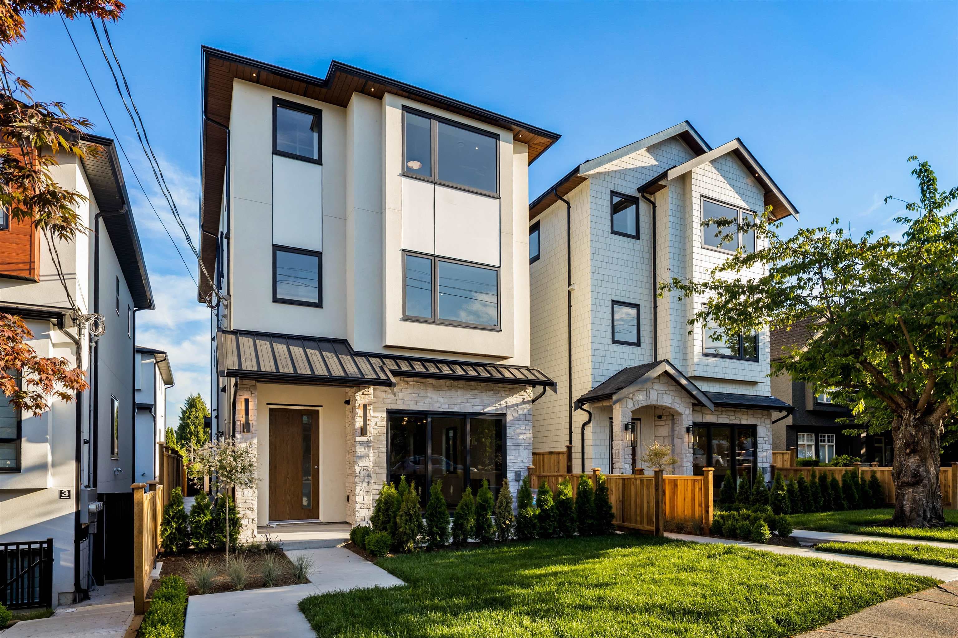 1 - 6682 Napier Street, Burnaby