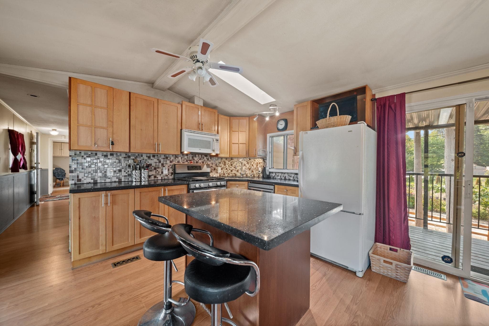 34 - 12868 229th Street, Maple Ridge, V2X 6R1 — photo 2