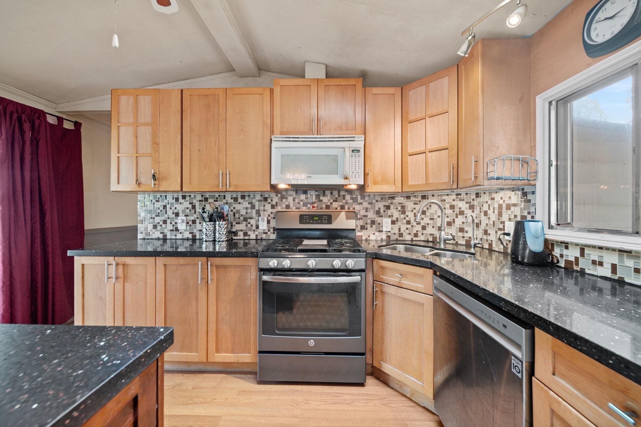 34 - 12868 229th Street, Maple Ridge, V2X 6R1 — photo 3