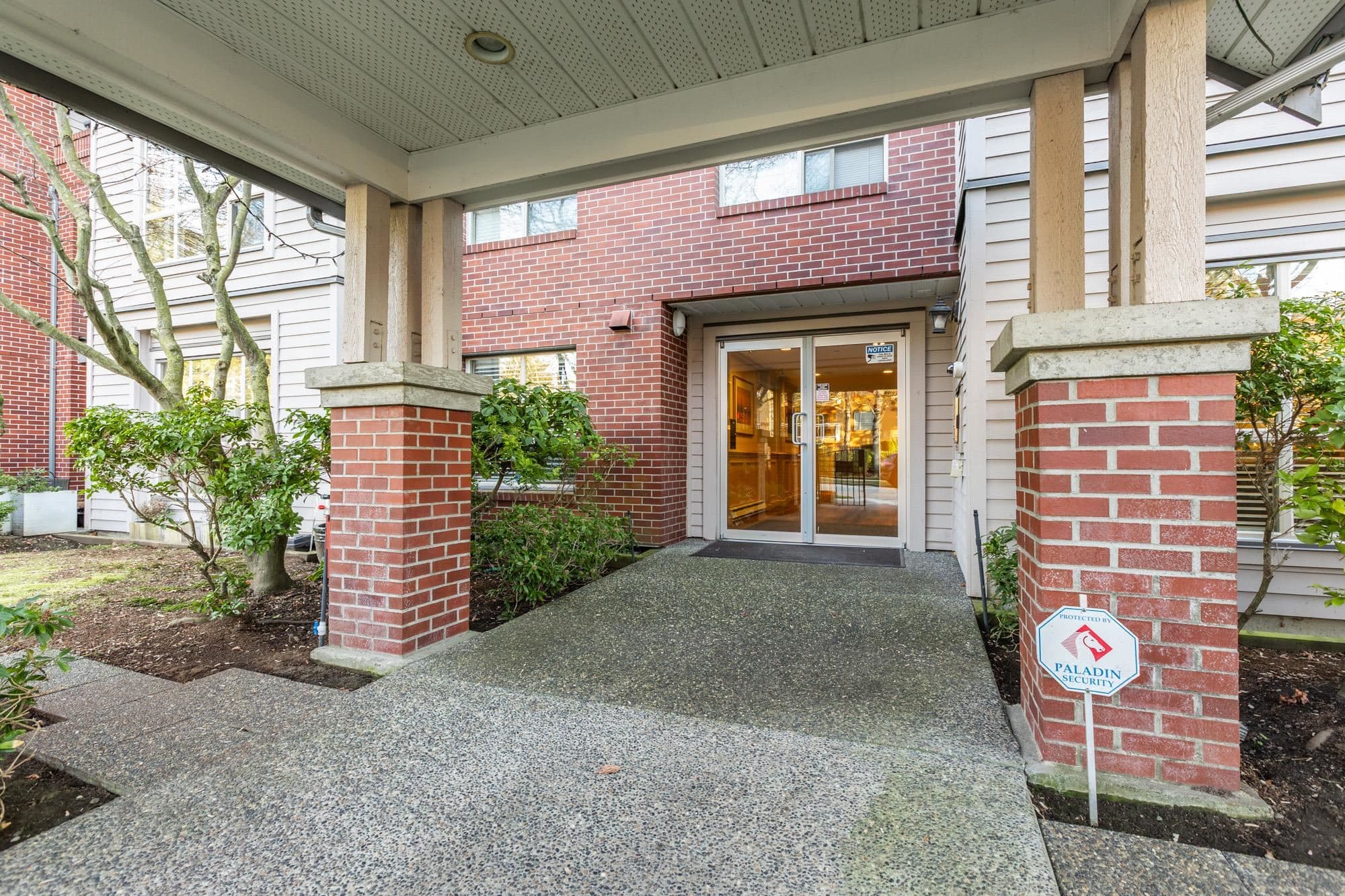 101 - 15188 22 Avenue, Surrey, V4A 9T4 — photo 4