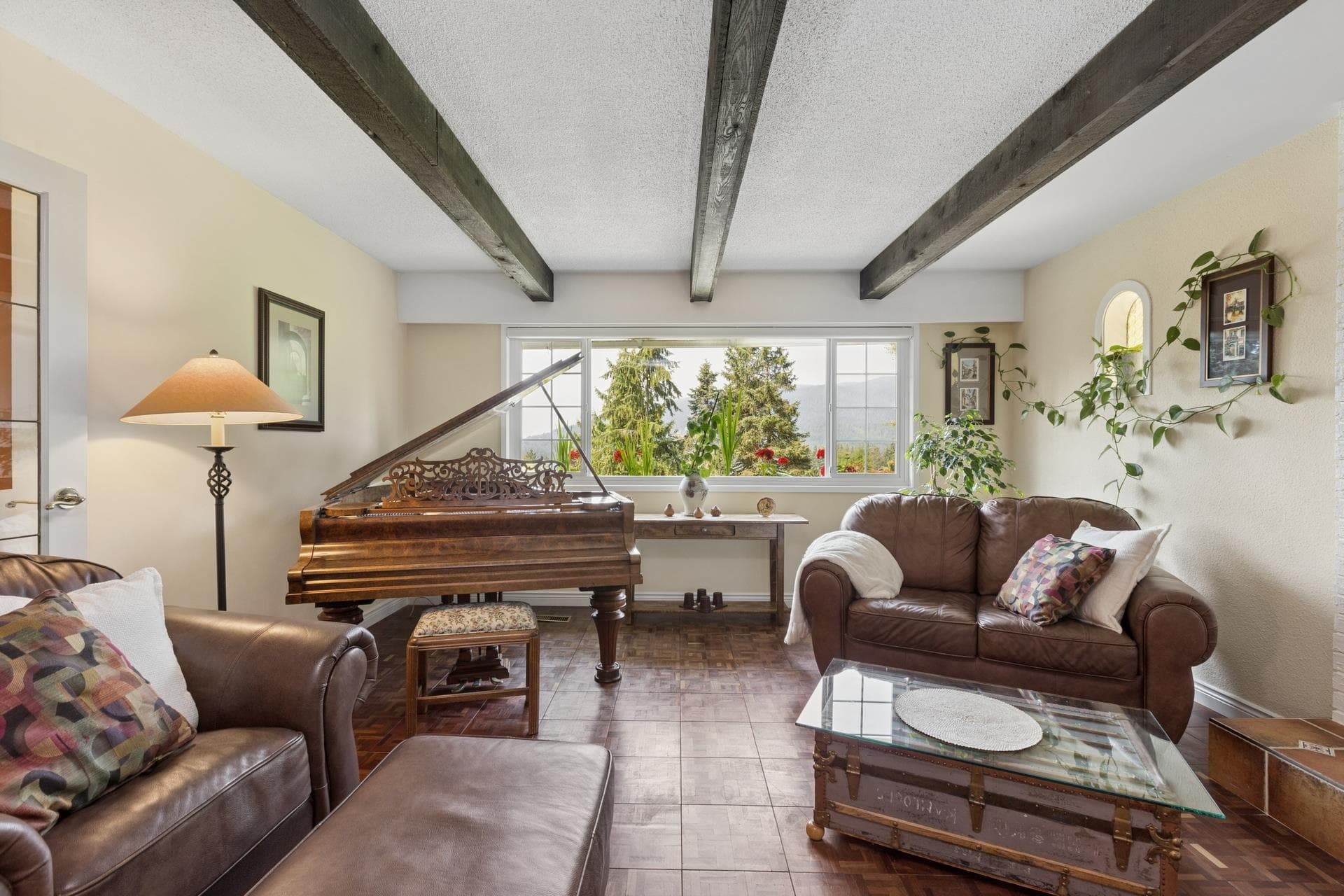 704 Maurelle Court, North Vancouver, V7R 2M1 — photo 5