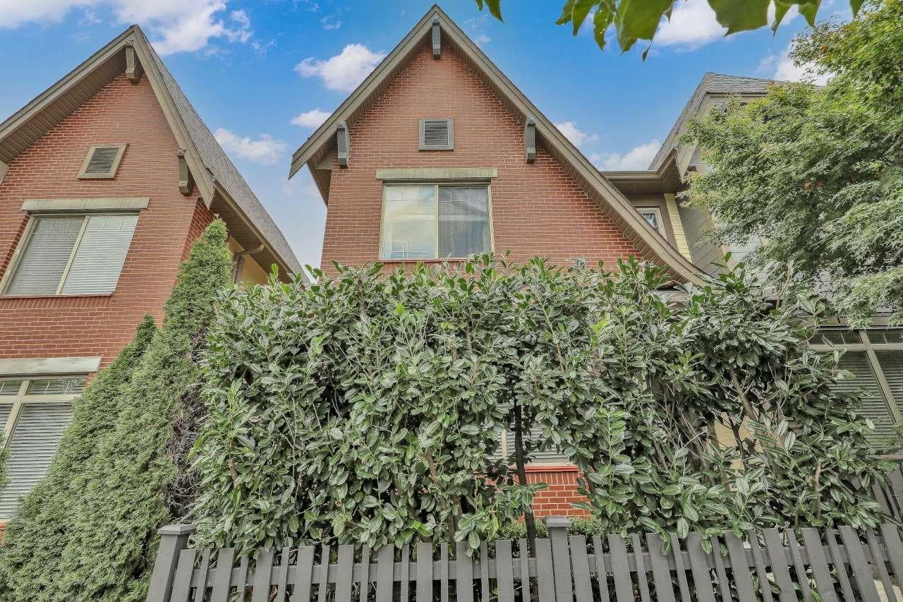 2472 164 Street, Surrey, V3Z 0M8 — photo 1