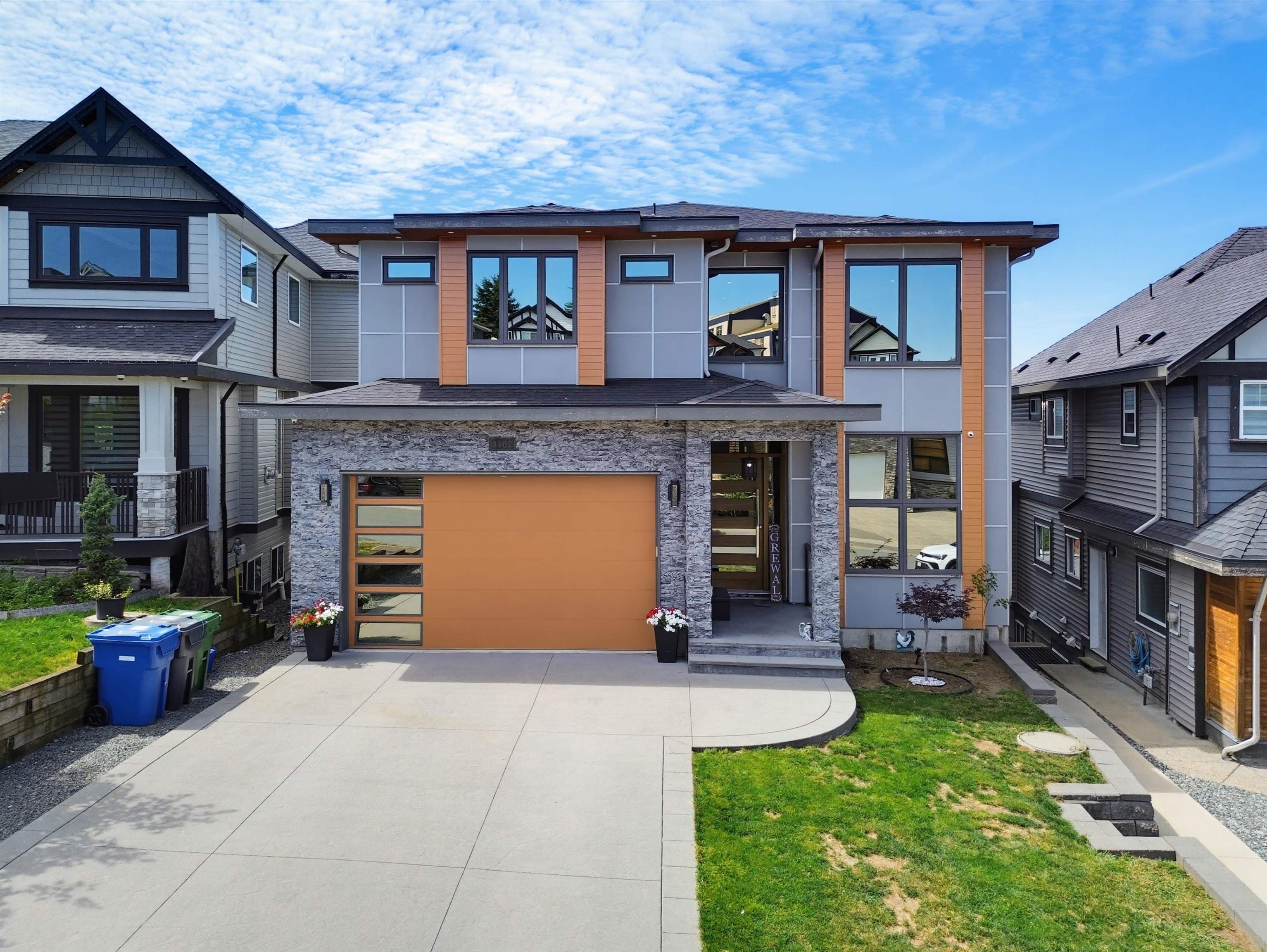 3467 Hill Park Place, Abbotsford
