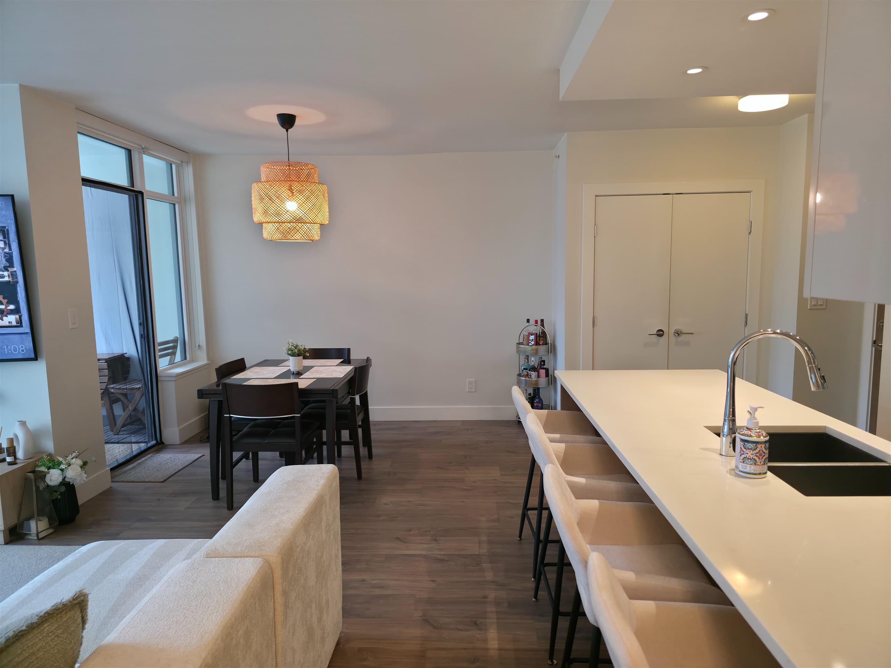 507 - 258 Nelson's Court, New Westminster, V3L 0J9 — photo 5