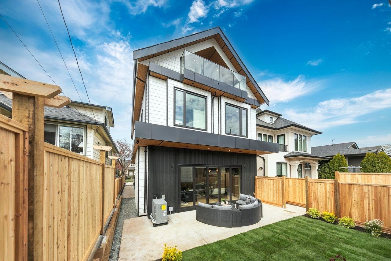 2 - 3708 W 18th Avenue, Vancouver