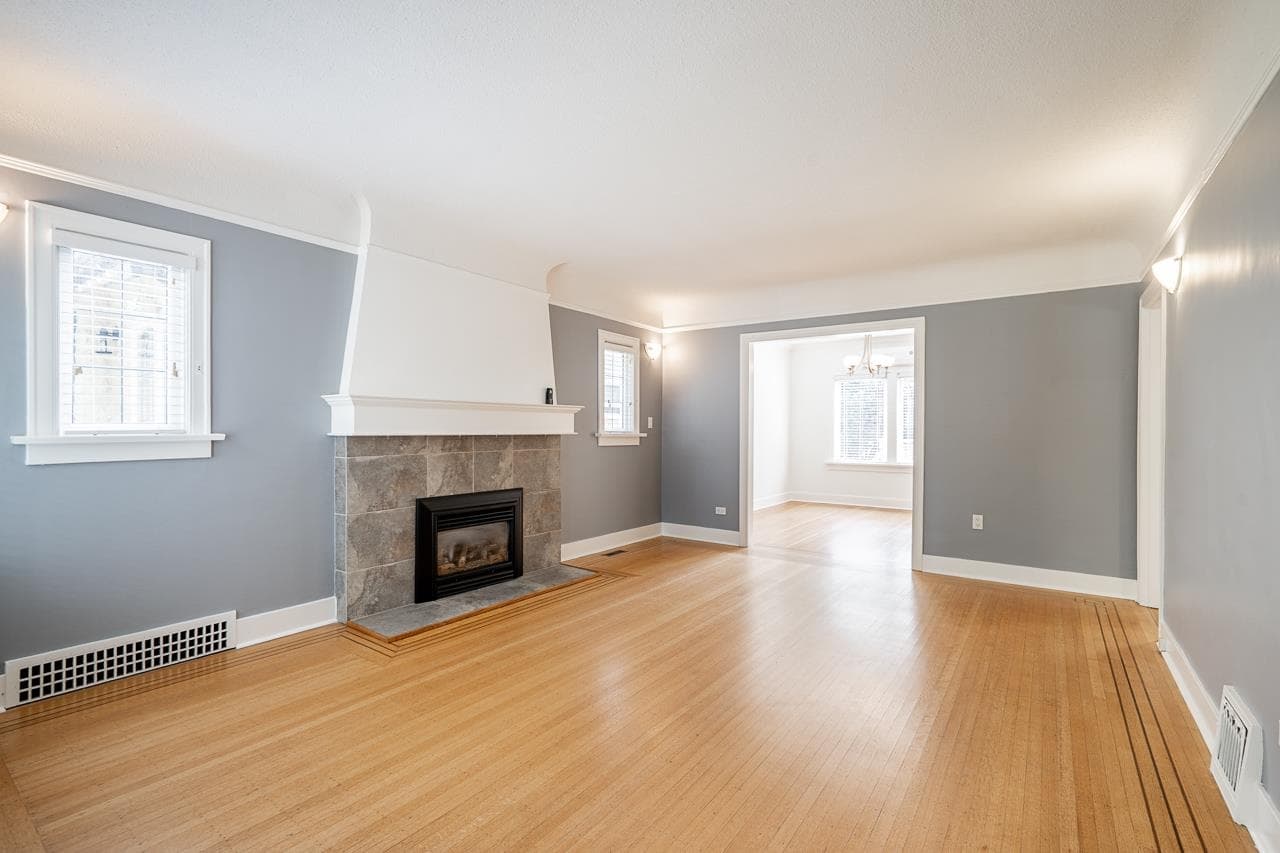 242 W 21st Avenue, Vancouver, V5Y 2E5 — photo 3