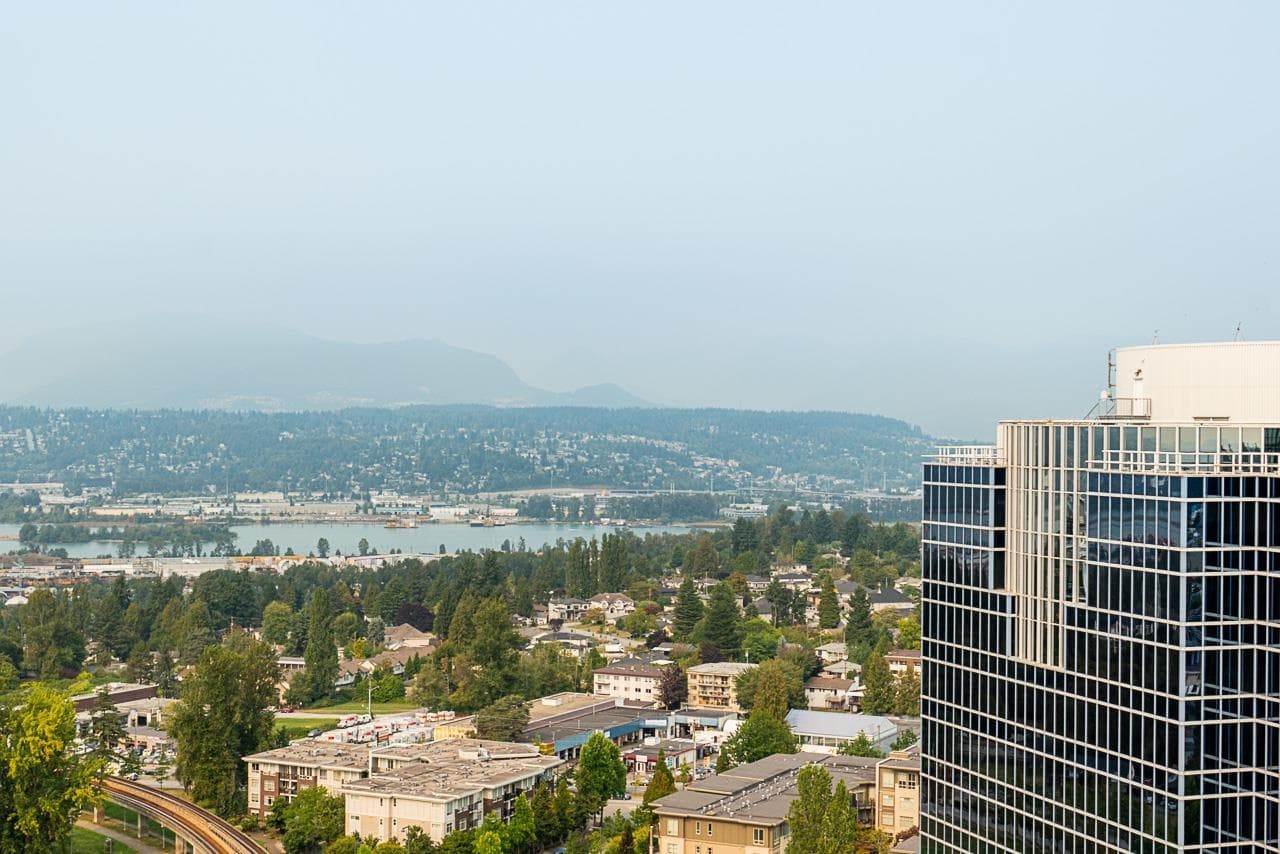 2501 - 10777 University Drive, Surrey, V3T 0E6 — photo 3