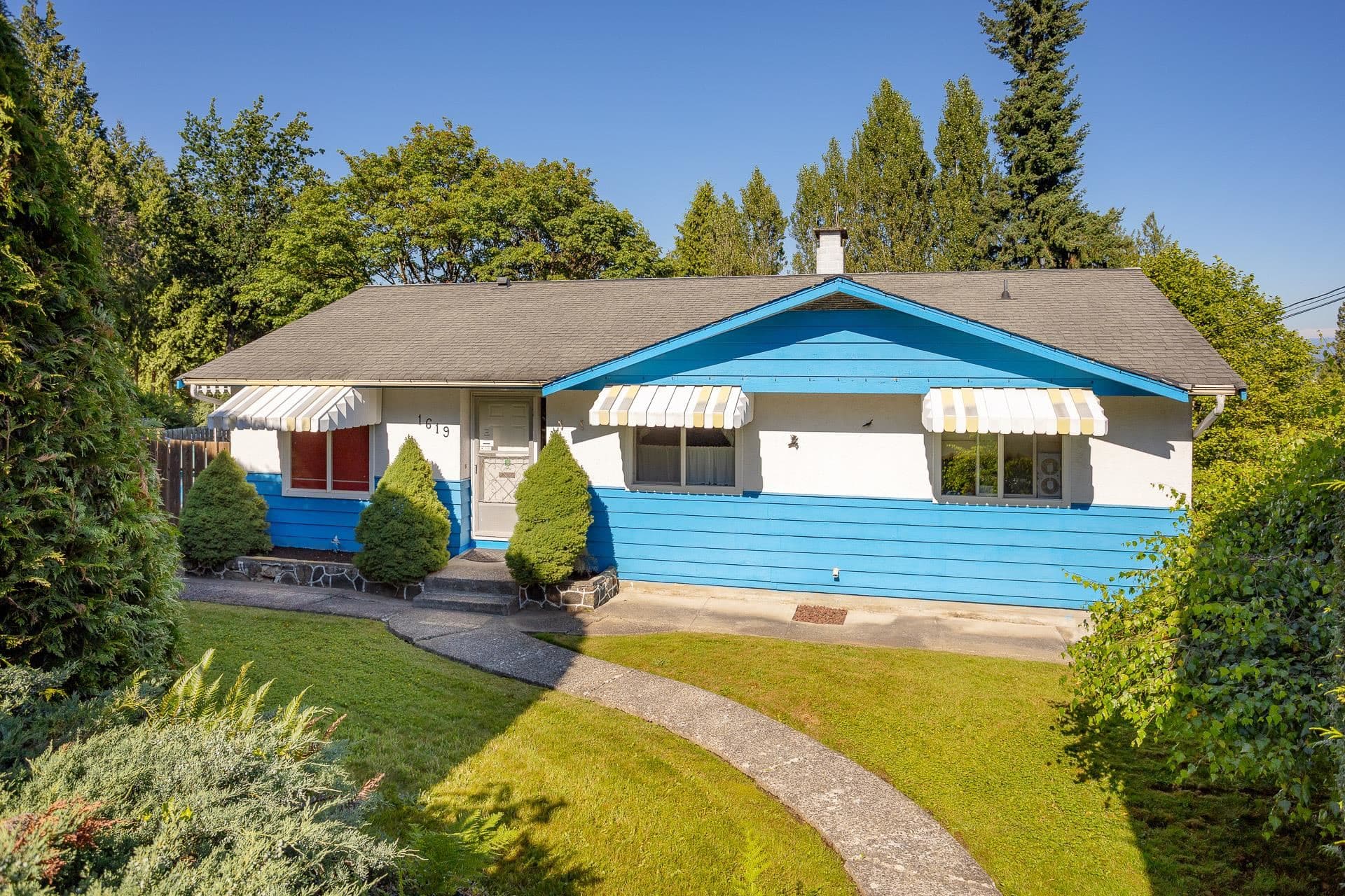 1619 Stella Place, Port Coquitlam, V3C 2R4 — photo 5