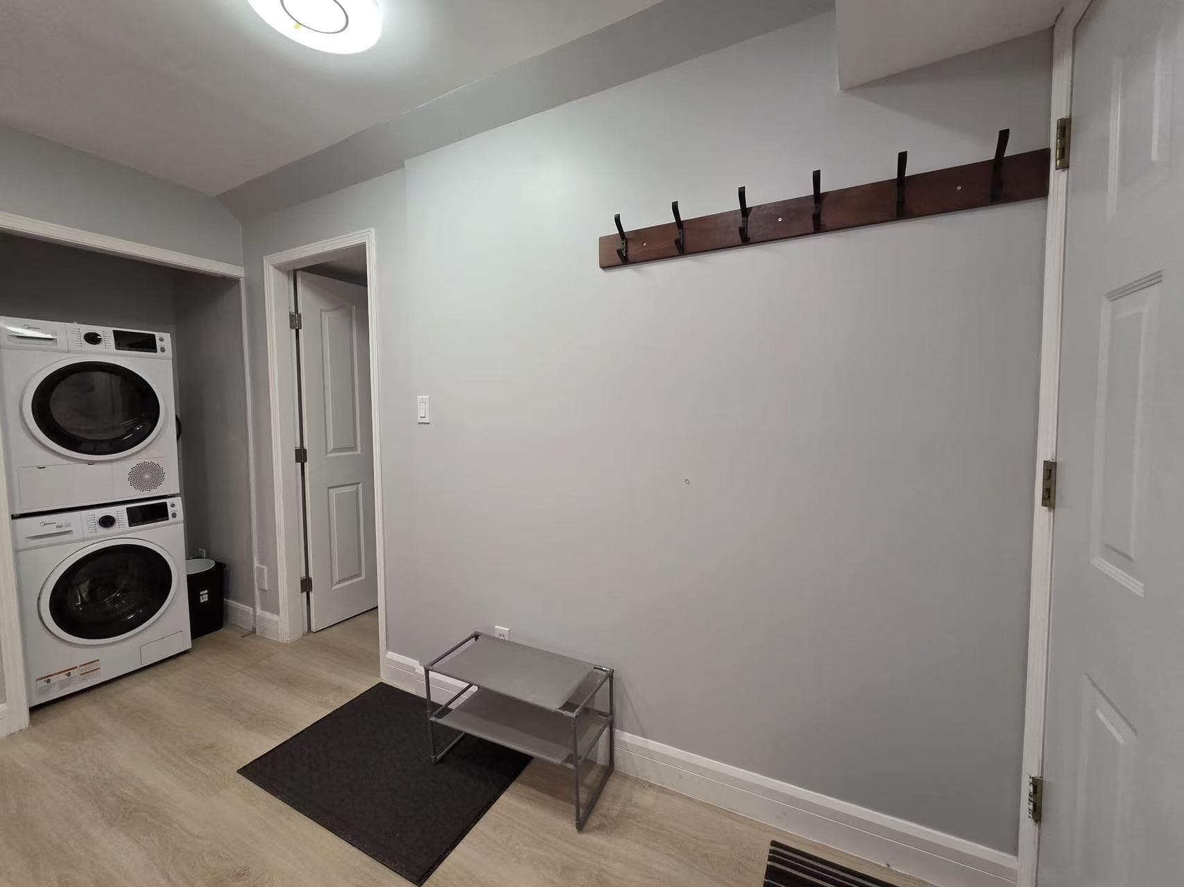 2 Bed Suite - 1418 El Camino Drive, Coquitlam, V3E 0H7 — photo 2
