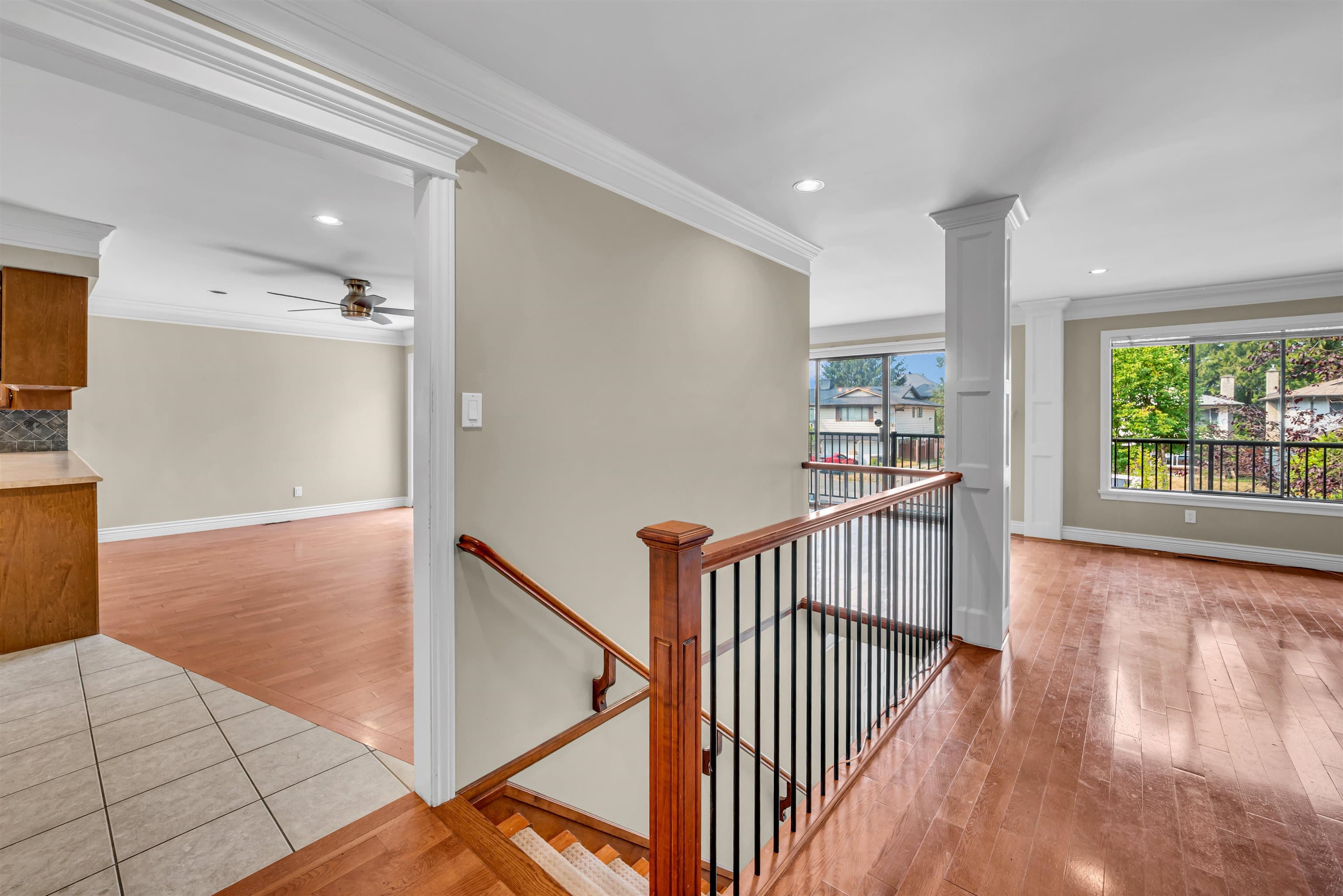 14654 102 Avenue, Surrey, V3R 7E5 — photo 5
