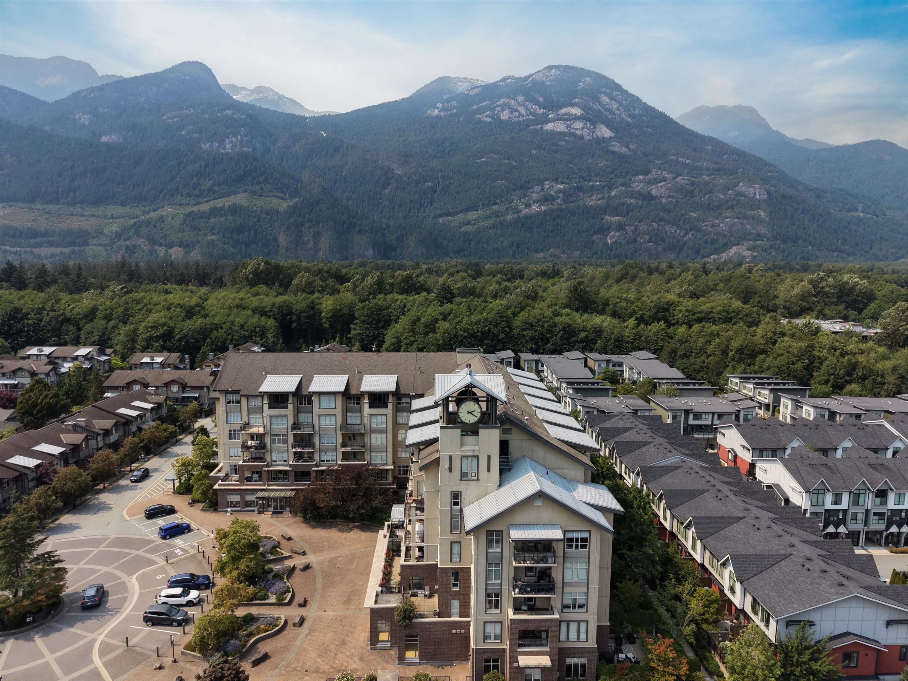 305 - 1211 Village Green Way, Squamish, V8B 0R7 — photo 3