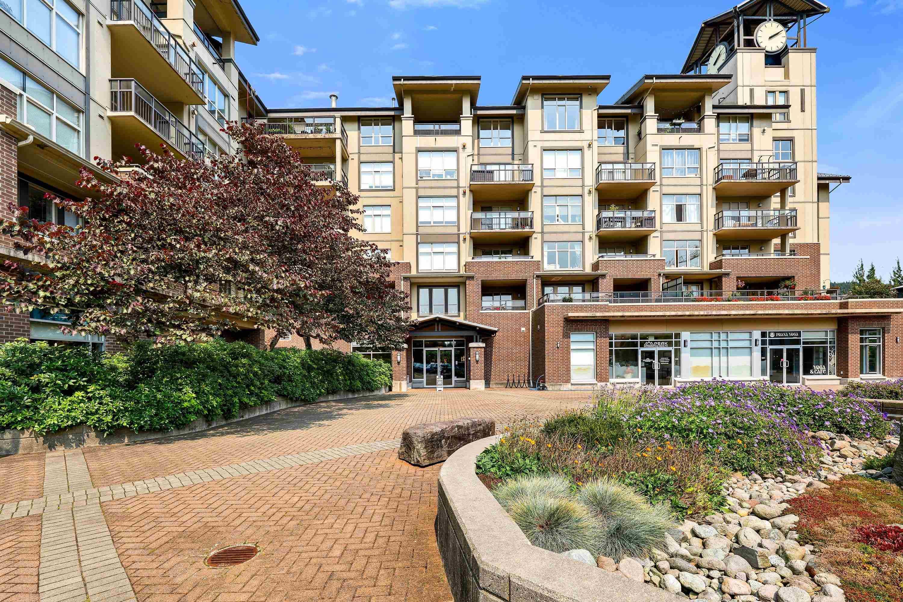305 - 1211 Village Green Way, Squamish, V8B 0R7 — photo 1