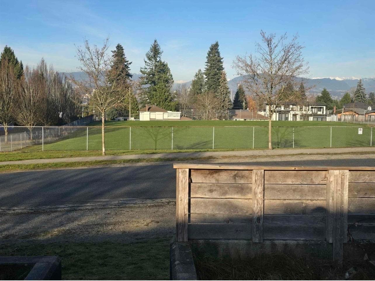 11604 - 11606 97 Avenue, Surrey, V3V 2B8 — photo 2