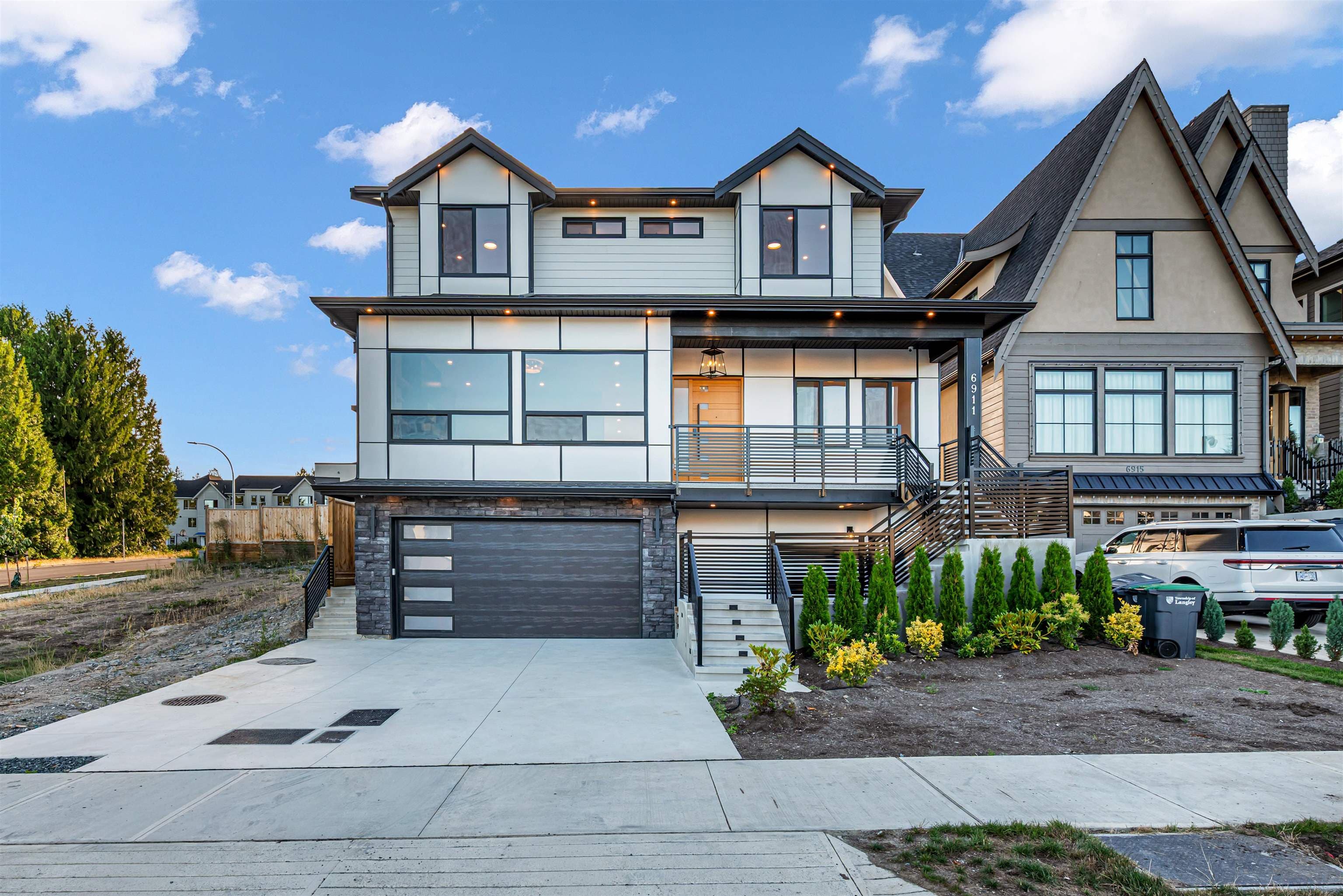 6911 205 Street, Langley, V2Y 1R2 — photo 1