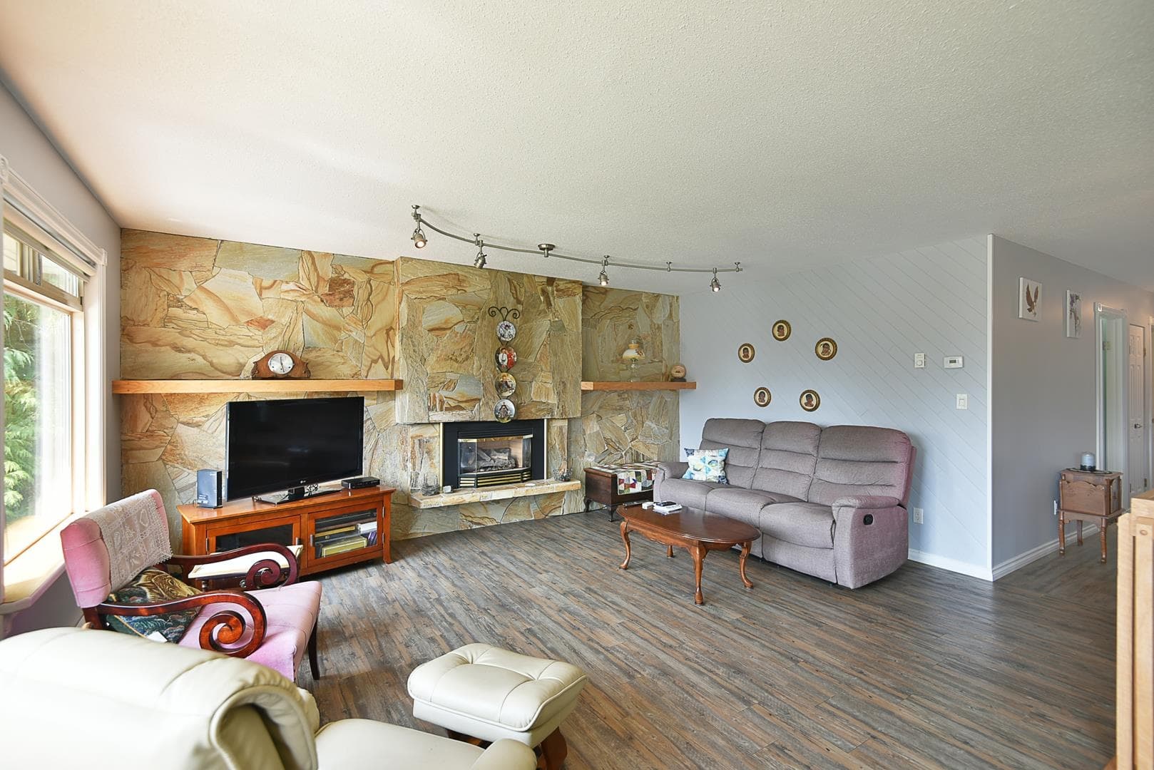 6450 Jasper Road, Sechelt, V7Z 0S6 — photo 2