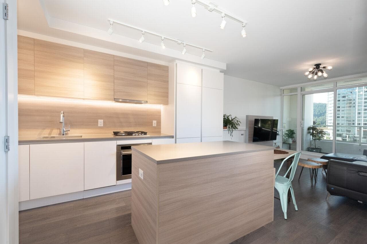 610 - 657 Whiting Way, Coquitlam, V3J 0J6 — photo 5