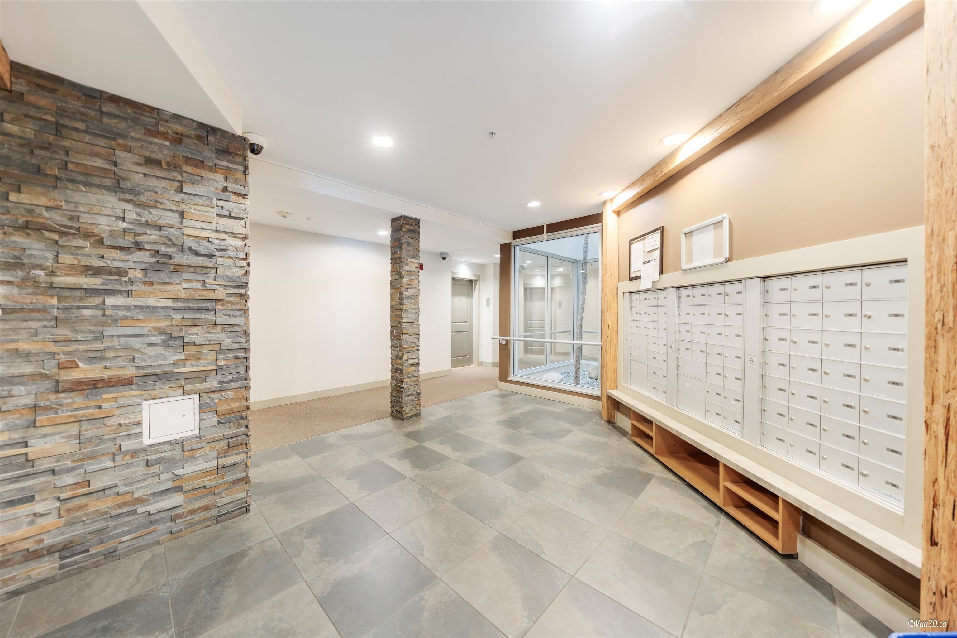 410 - 11950 Harris Road, Pitt Meadows, V3Y 0B7 — photo 2