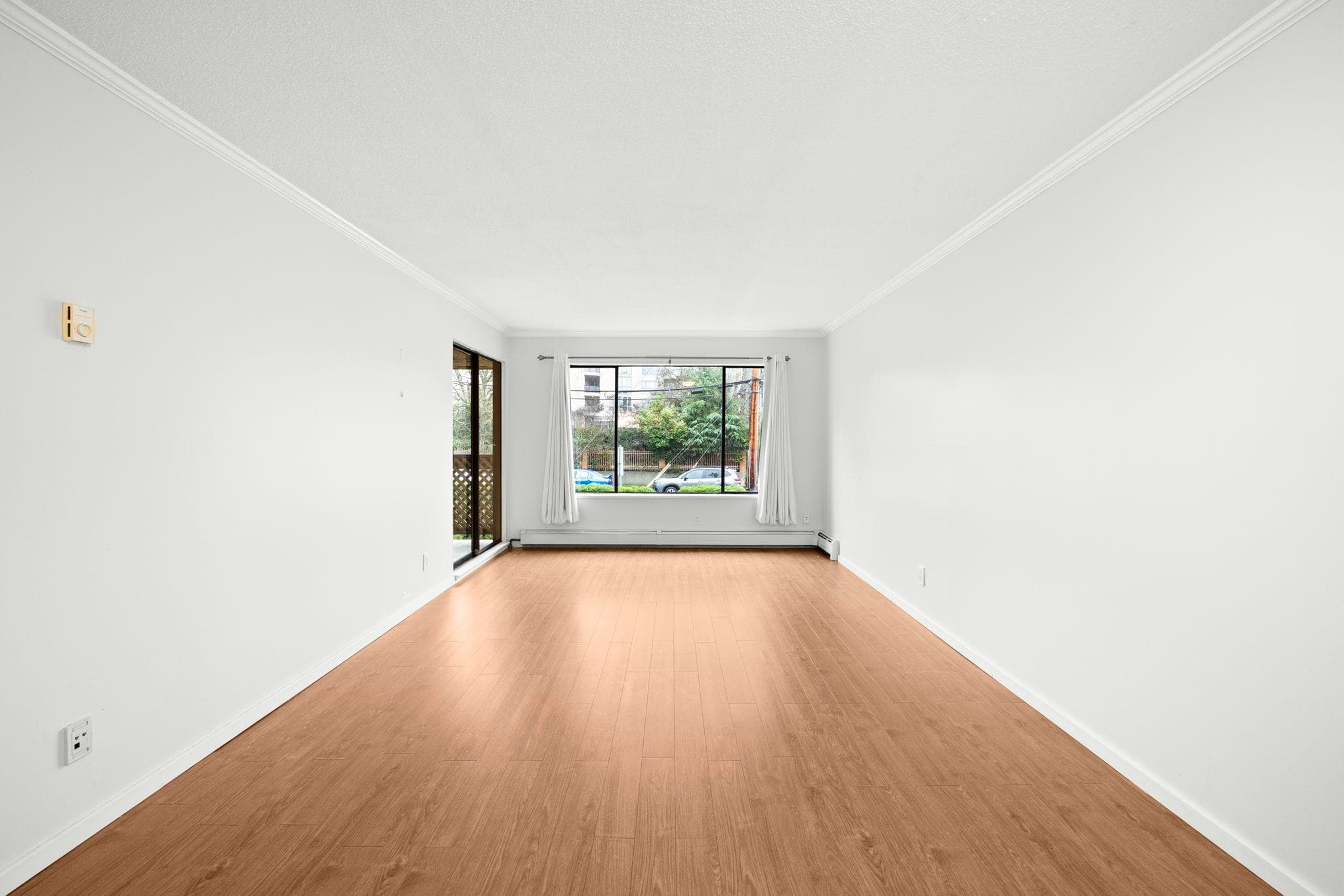 213 - 436 Seventh Street, New Westminster, V3M 3L3 — photo 2