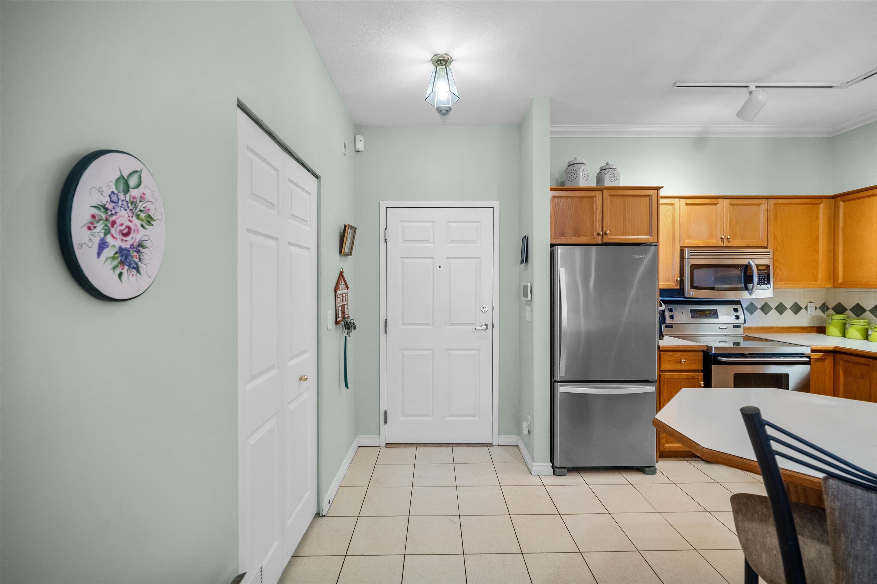504 - 25 Richmond Street, New Westminster, V3L 5P9 — photo 5
