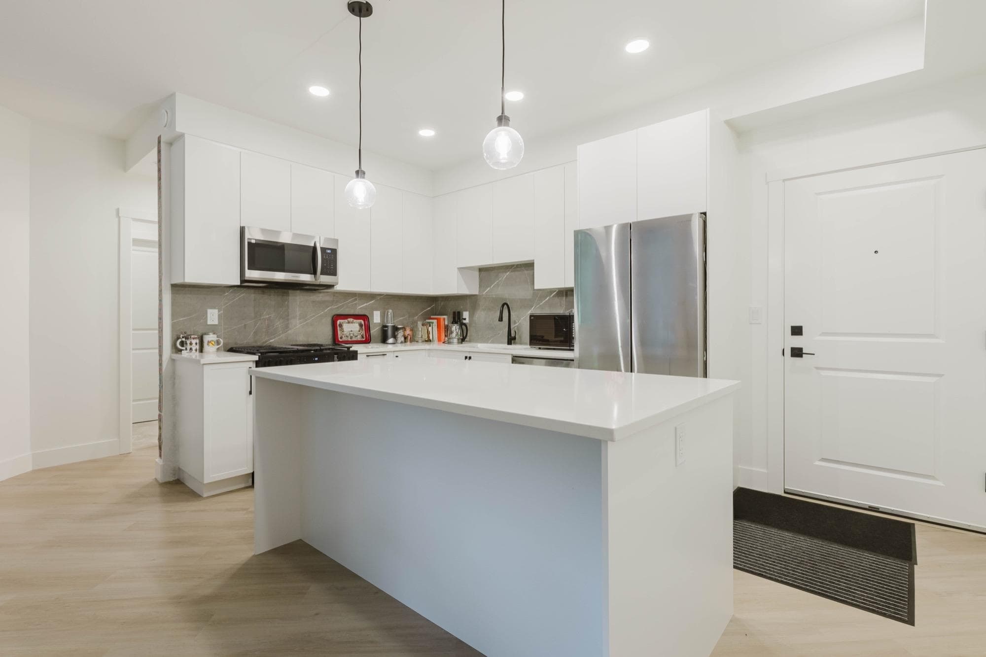 418 - 3480 146a Street, Surrey, V4P 0H6 — photo 3