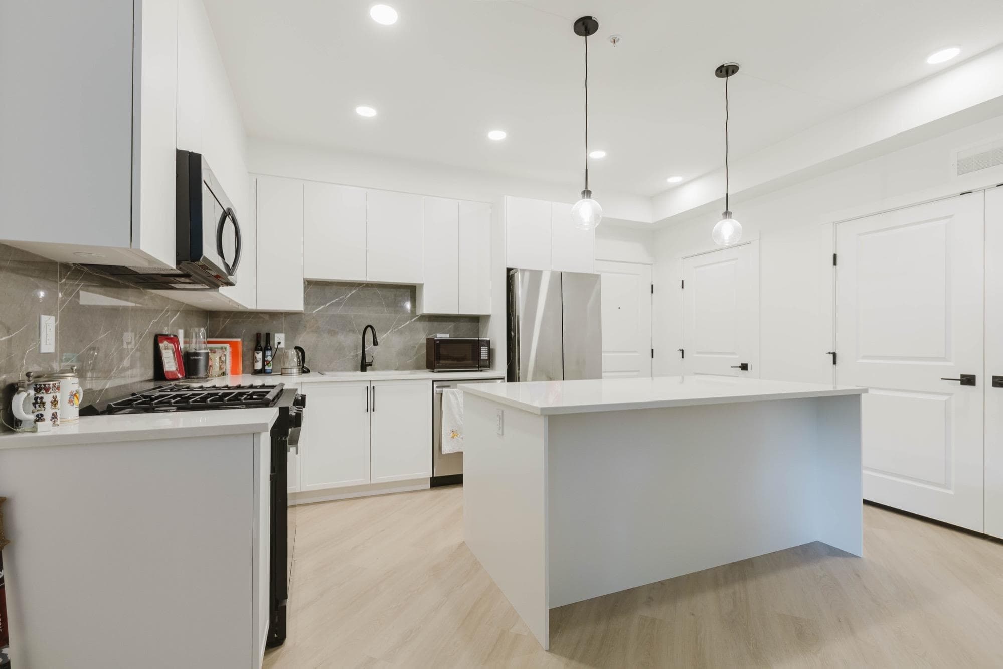418 - 3480 146a Street, Surrey, V4P 0H6 — photo 5