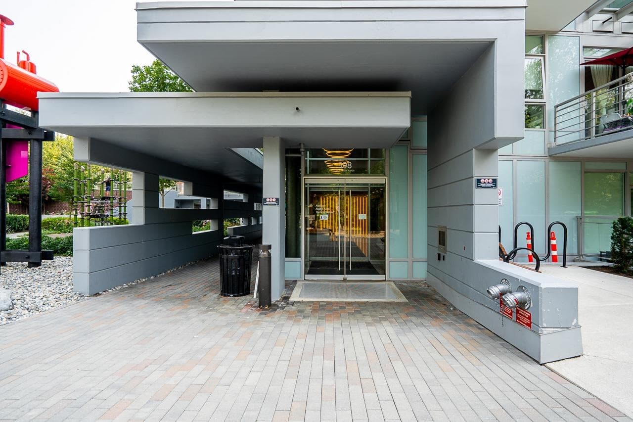 1802 - 308 Morrissey Road, Port Moody, V3H 0M2 — photo 2