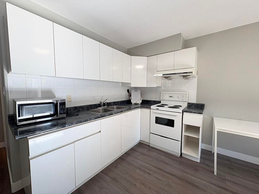 7210 Frances Street, Burnaby, V5A 1H1 — photo 2