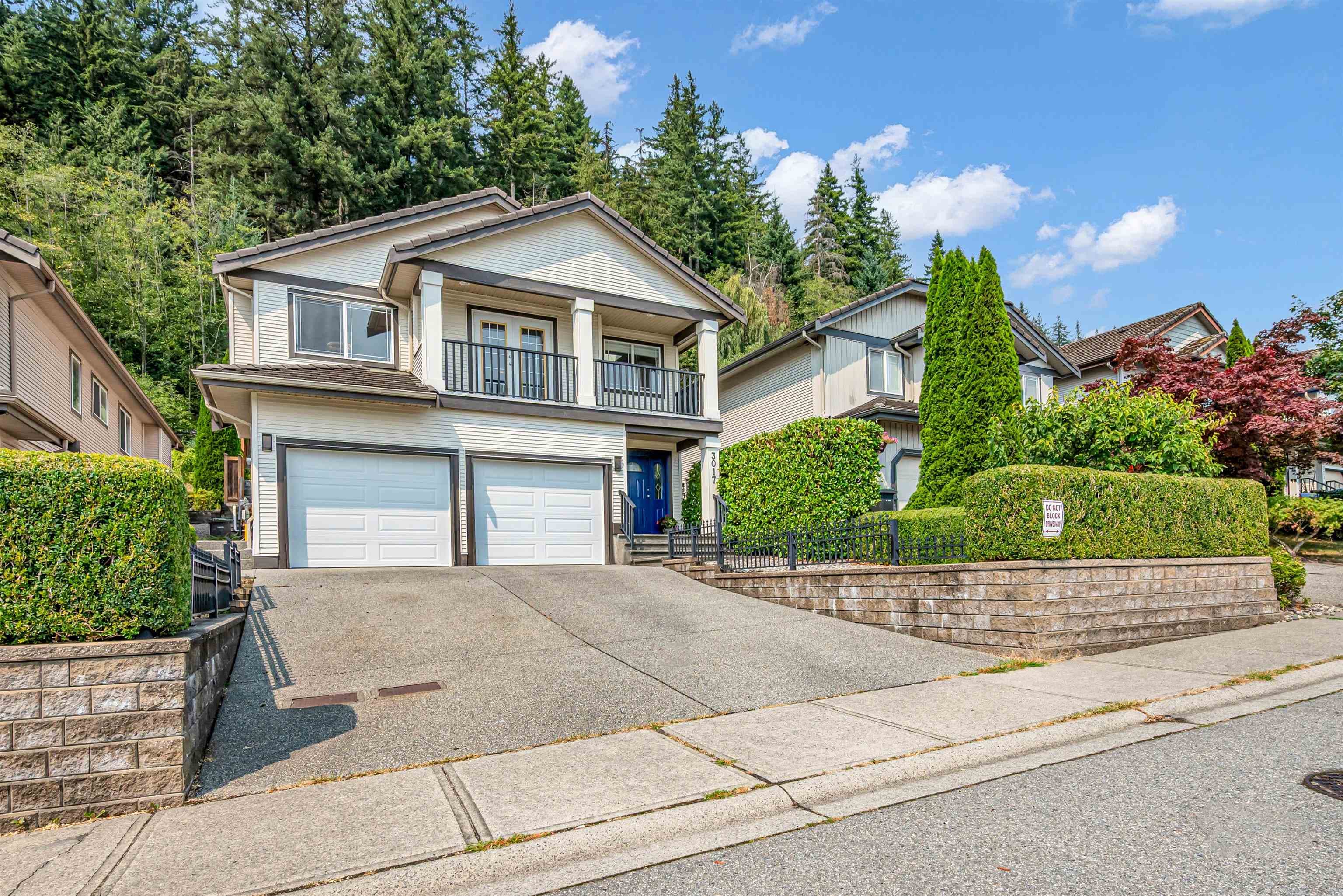 3017 Maplewood Court, Coquitlam, V3E 3P3 — photo 3
