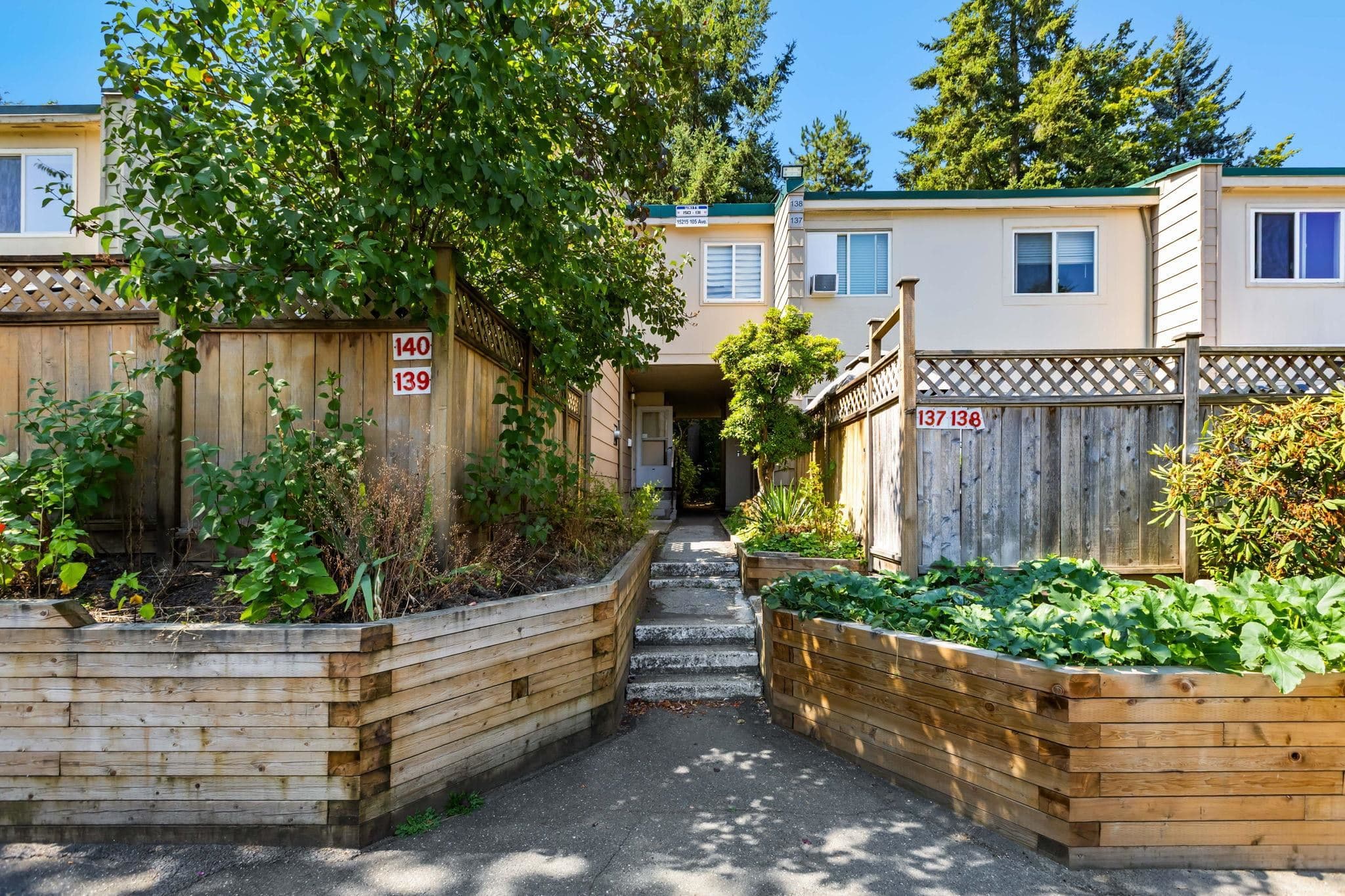 139 - 15215 105 Avenue, Surrey, V3R 1R9 — photo 1