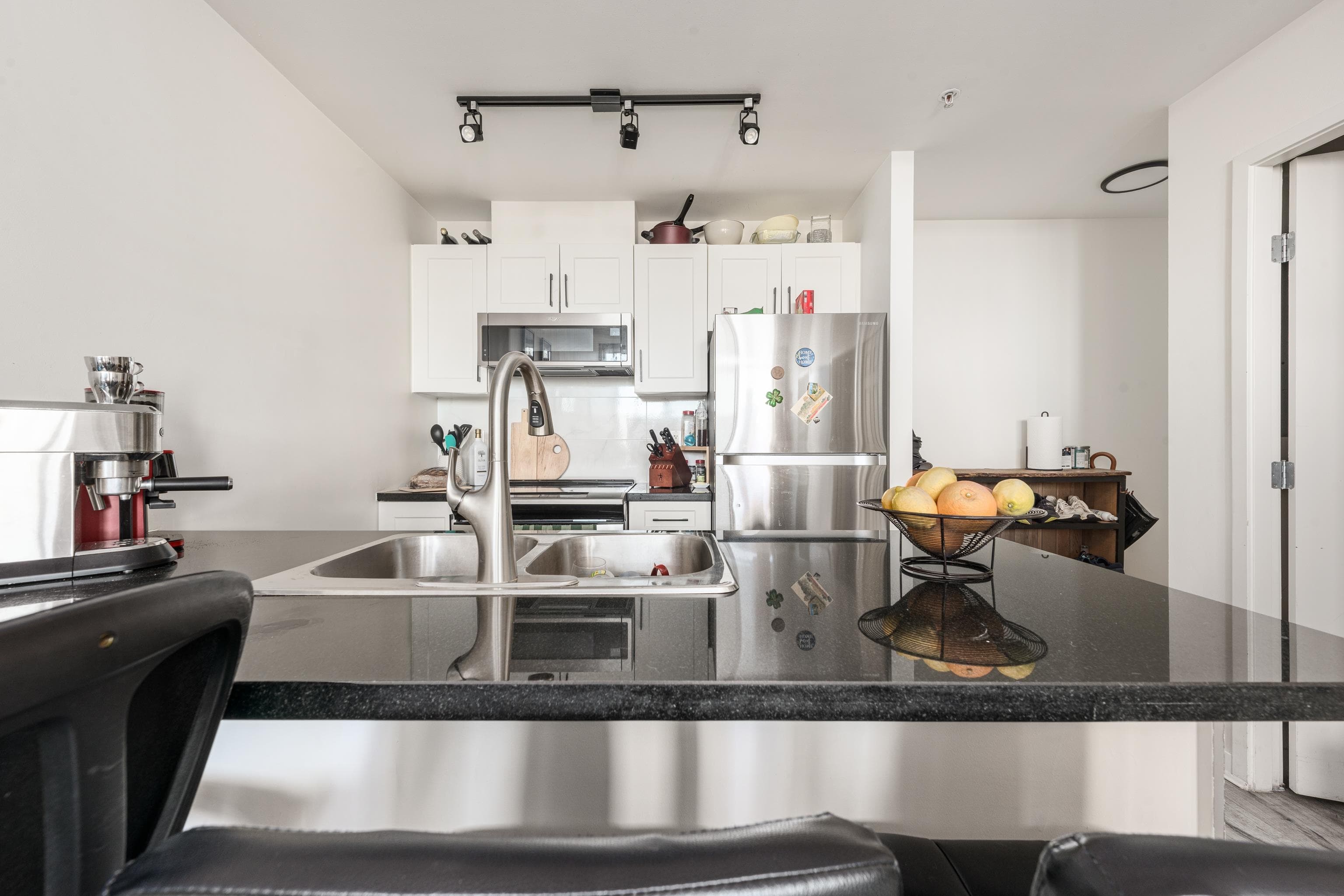 PH10 - 1082 Seymour Street, Vancouver, V6B 1X9 — photo 5