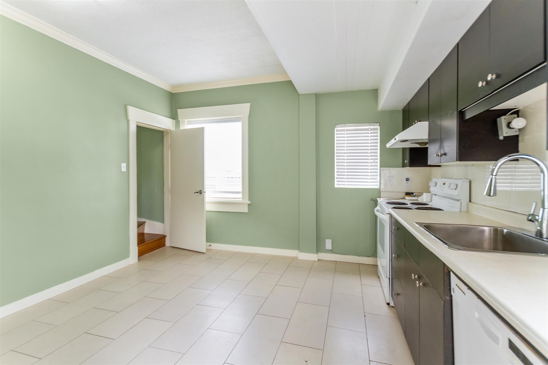 2119 E 30th Avenue, Vancouver, V5N 3A5 — photo 5