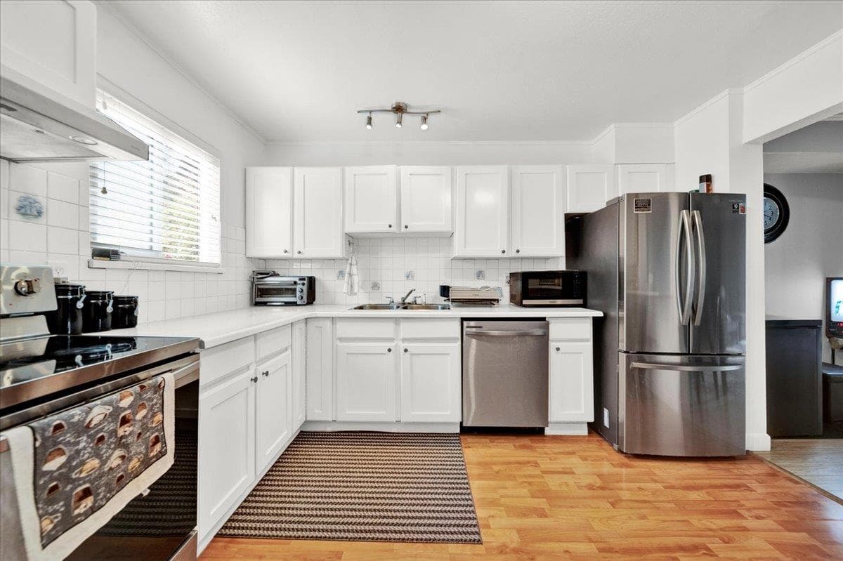 159 - 13750 67 Avenue, Surrey, V3W 6X6 — photo 5