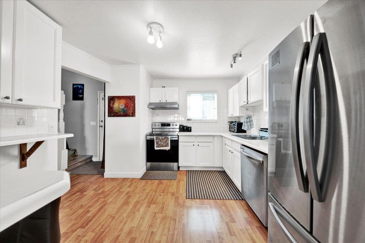159 - 13750 67 Avenue, Surrey, V3W 6X6 — photo 4