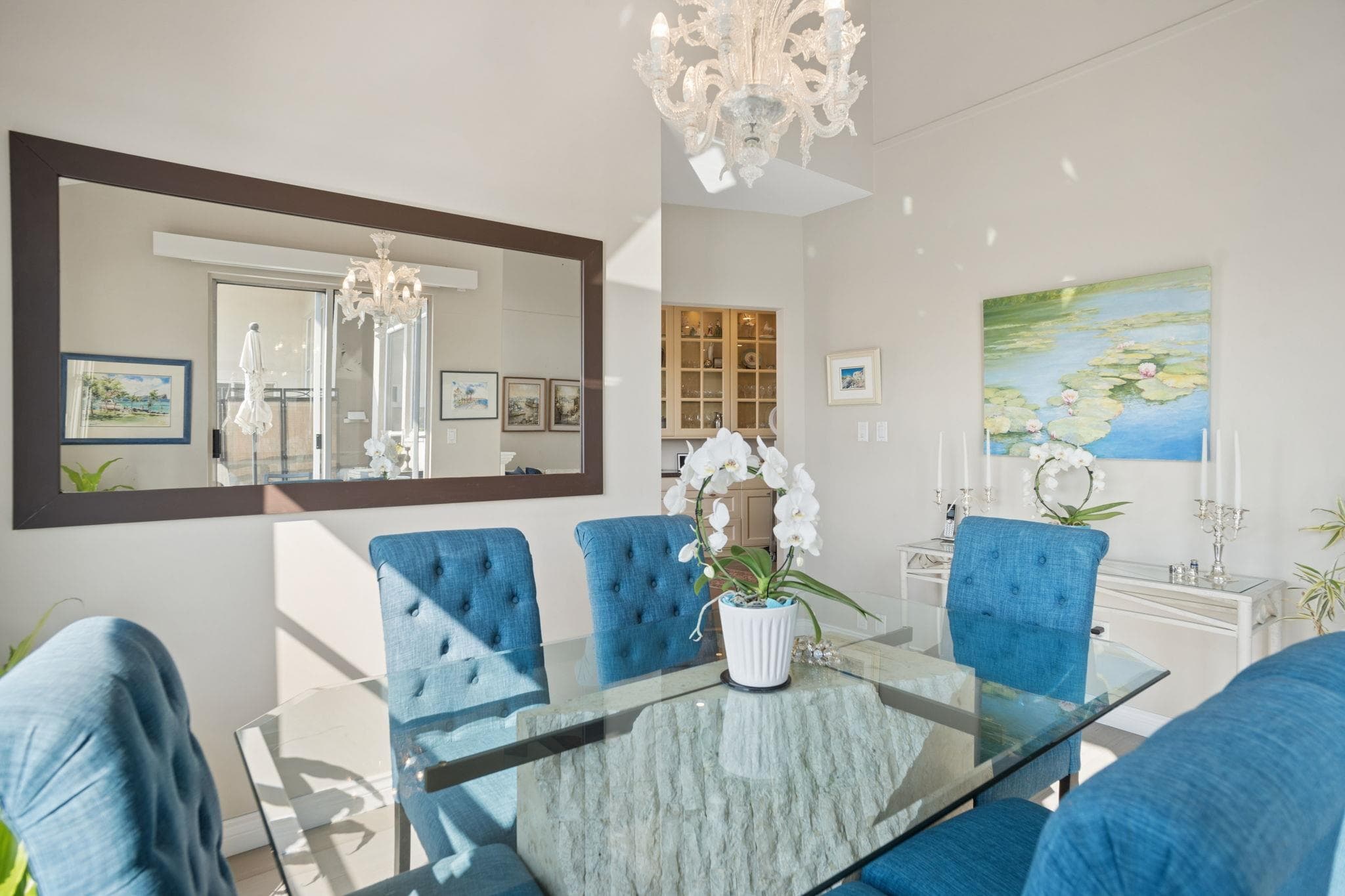 401 - 2 Renaissance Square, New Westminster, V3M 6K3 — photo 4